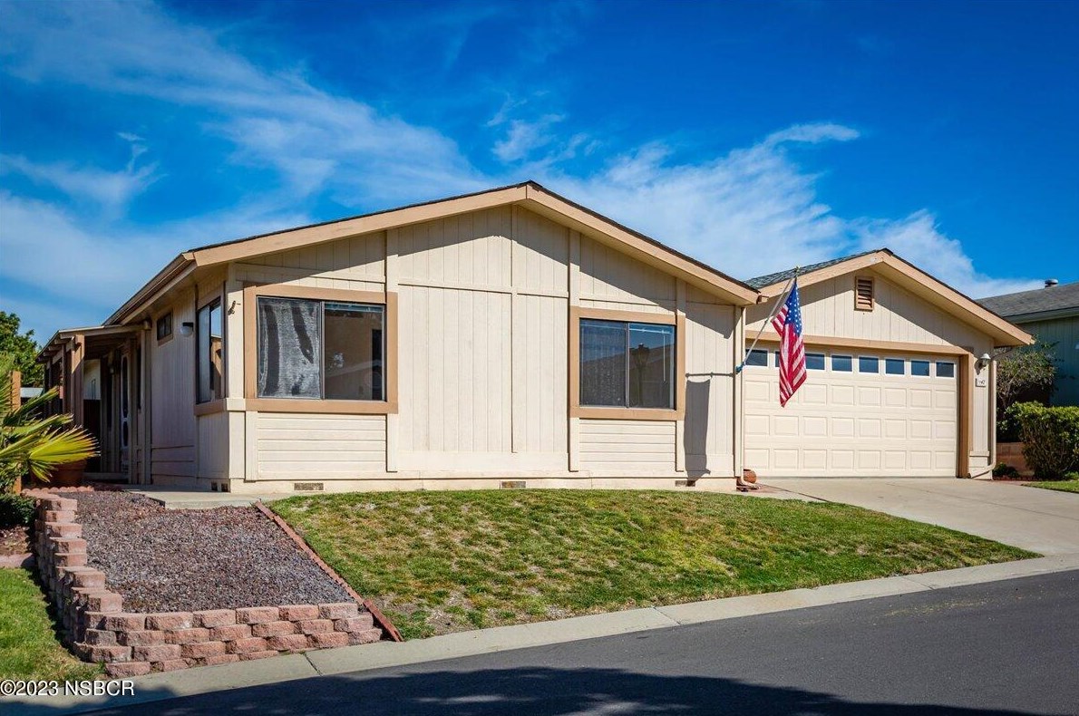 947 S Ridge View Dr, Santa Maria, CA 93455