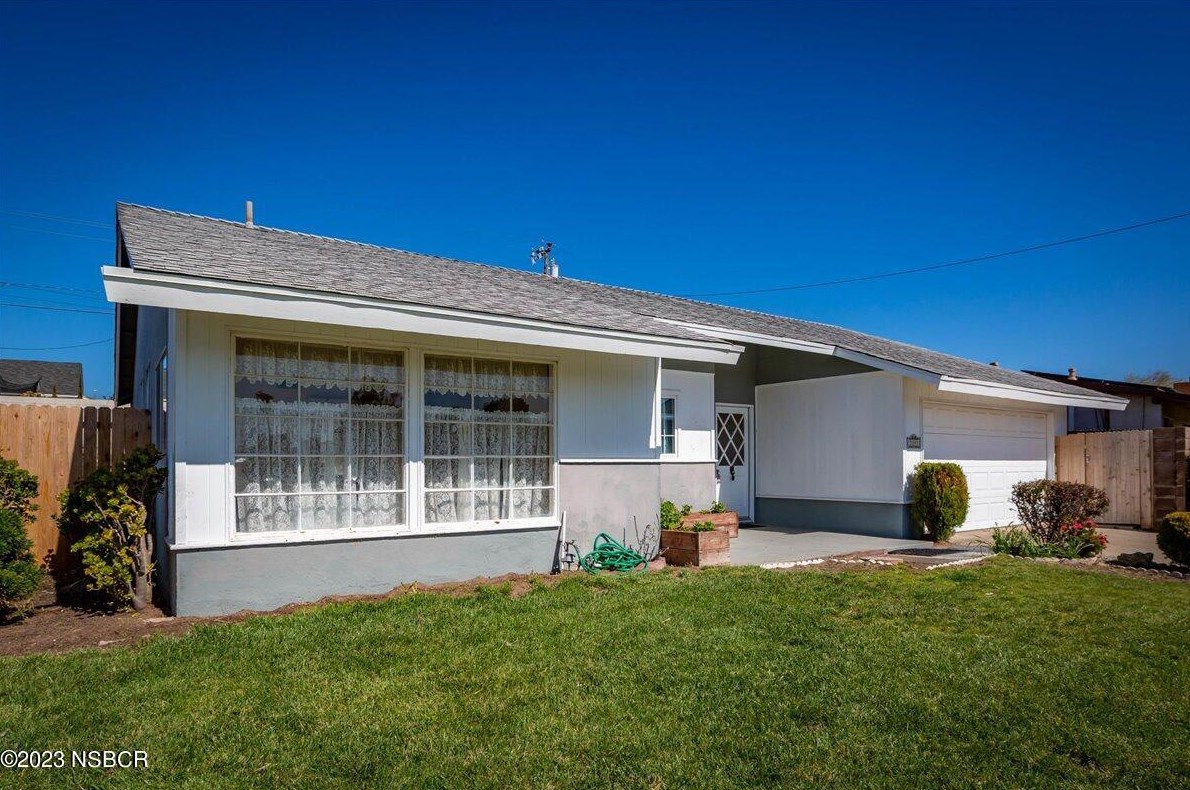 3399 Via Dona, Lompoc, CA 93436-2129