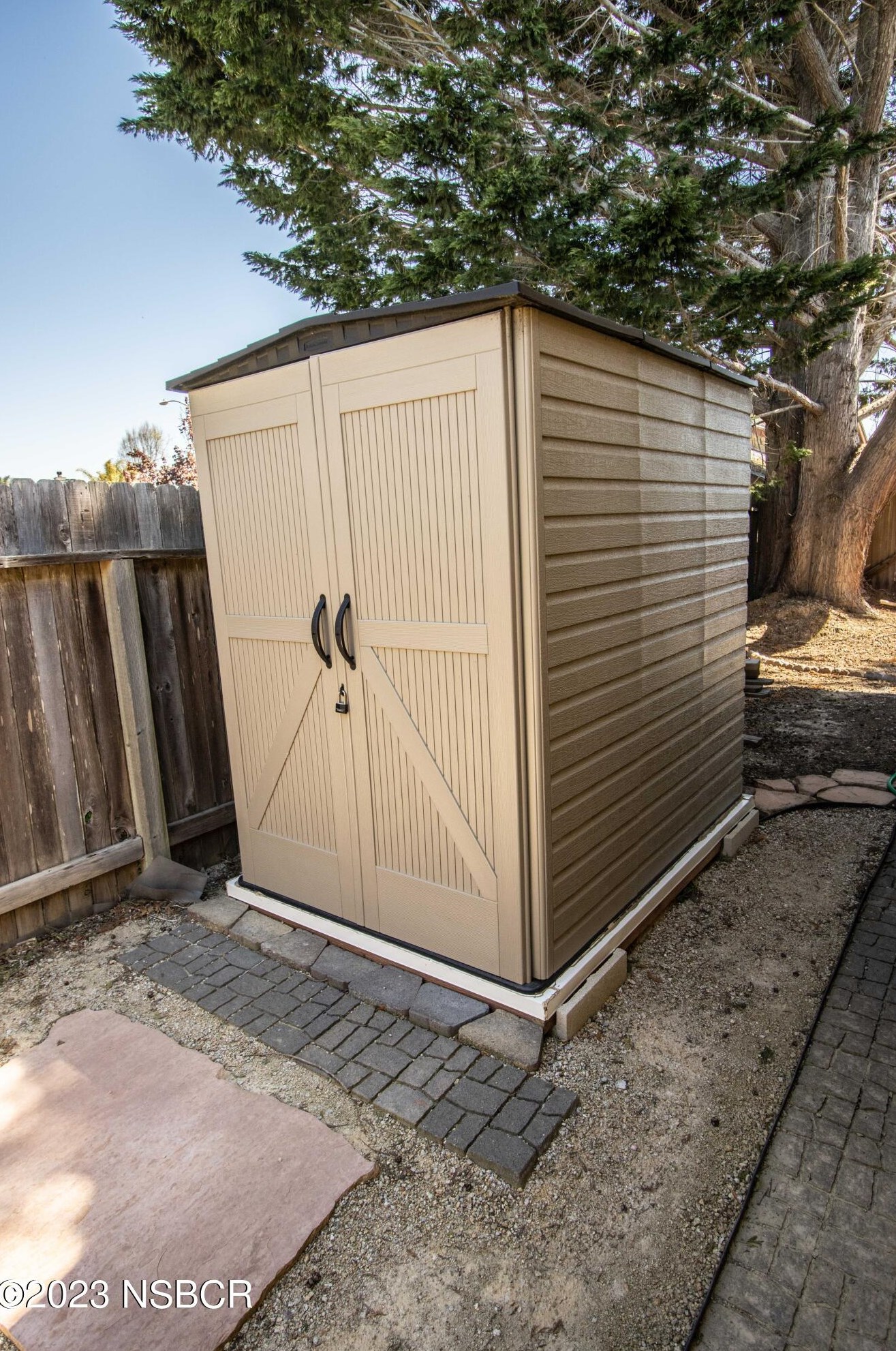 821 Bellflower Ln, Lompoc CA  93436-3268 exterior