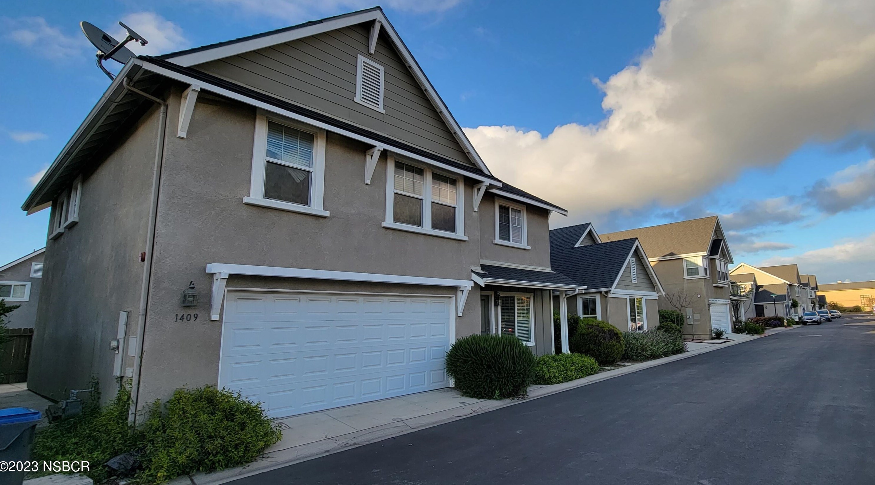 1409 Crown Cir, Lompoc, CA 93436-5022