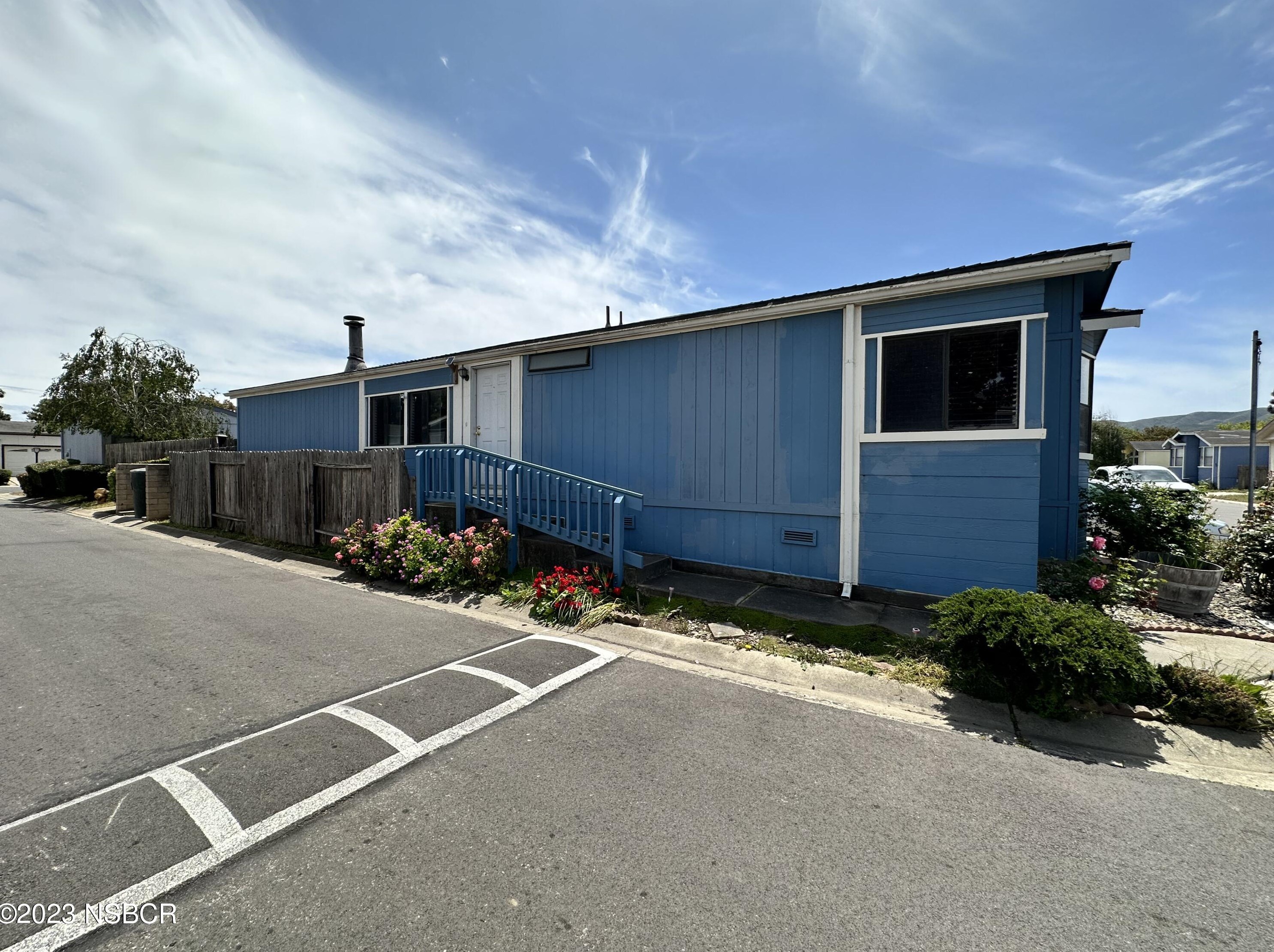 1317 N V St #73, Lompoc, CA 93436
