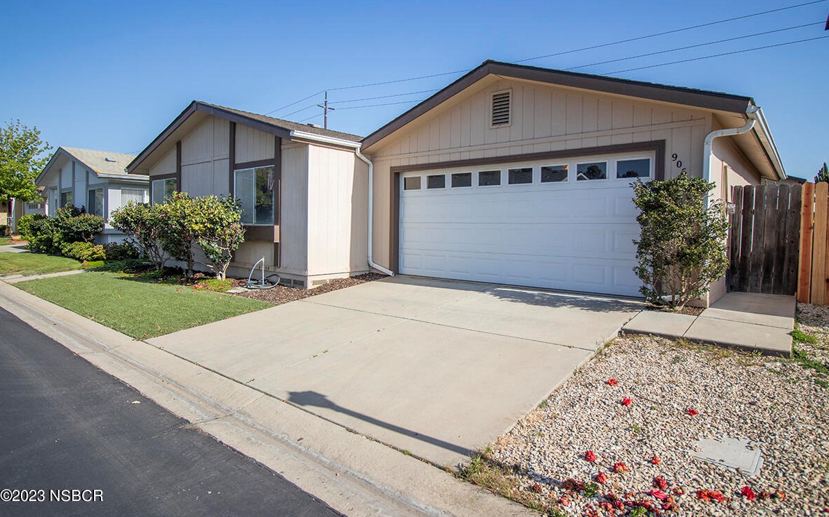 906 Vista Montana, Santa Maria, CA 93458