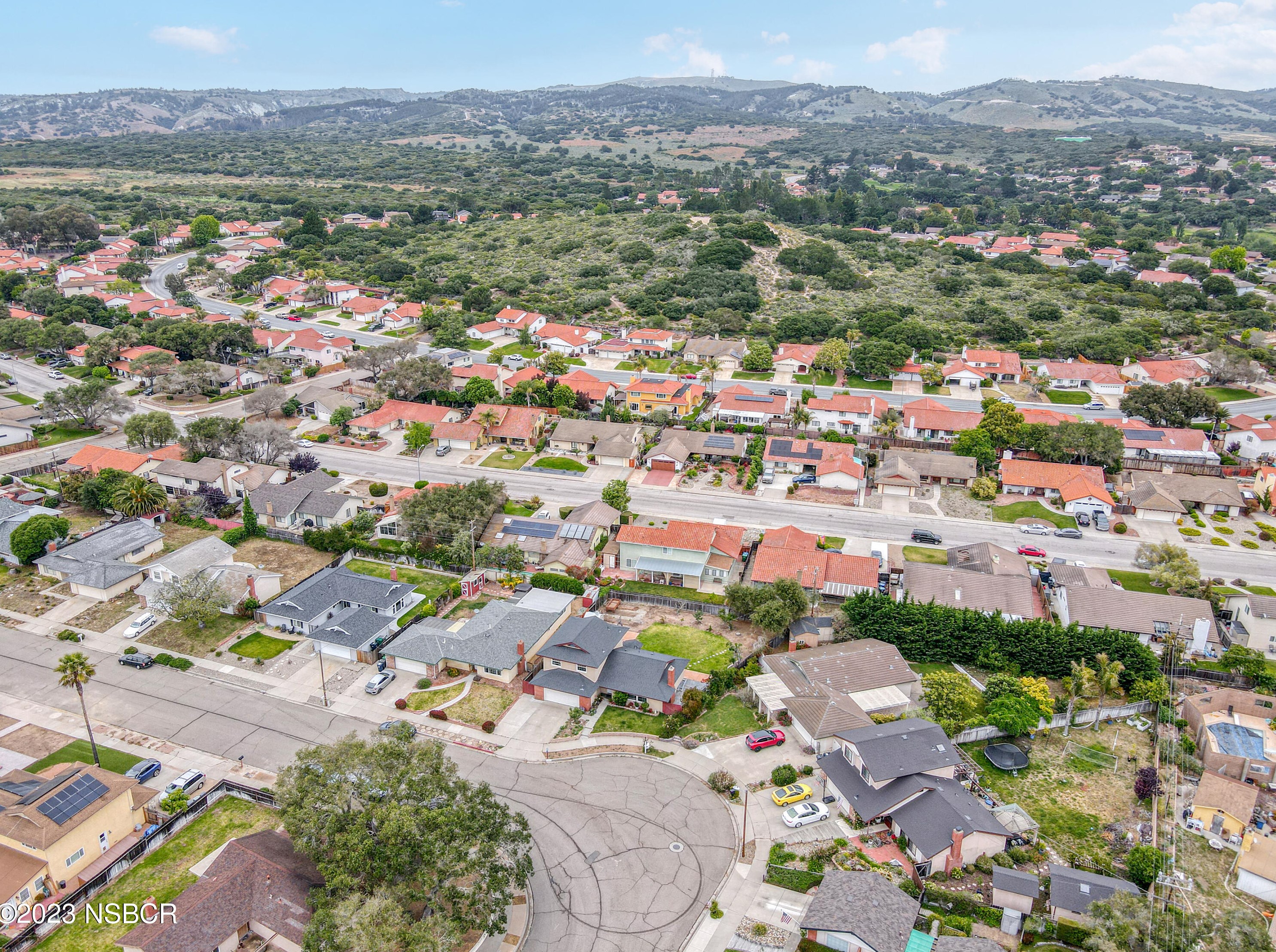 4163 Arcturus Ave, Lompoc CA  93436-1209 exterior