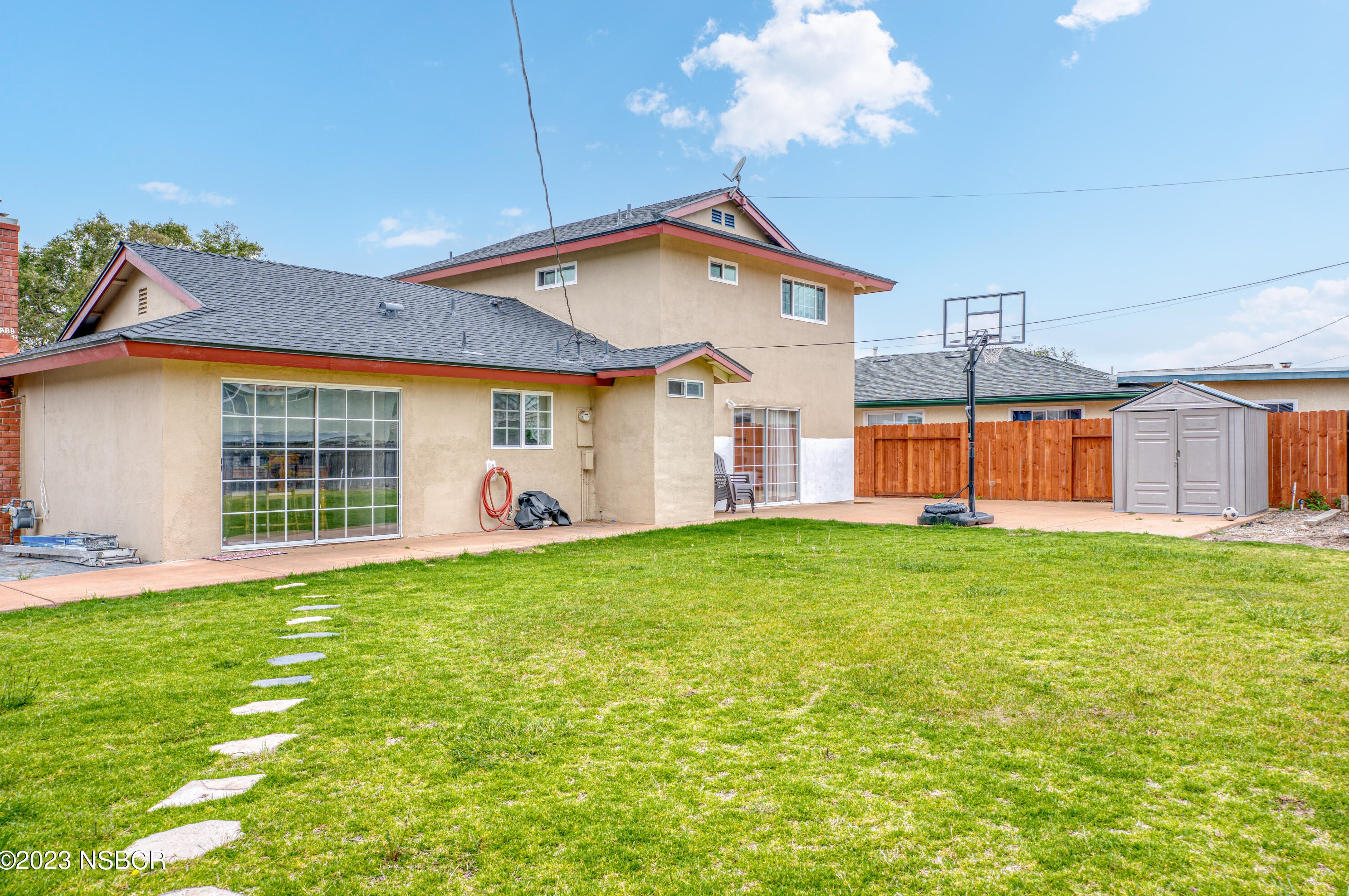 4163 Arcturus Ave, Lompoc CA  93436-1209 exterior