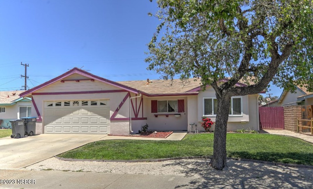 1105 Lime Ave, Lompoc, CA 93436-6413