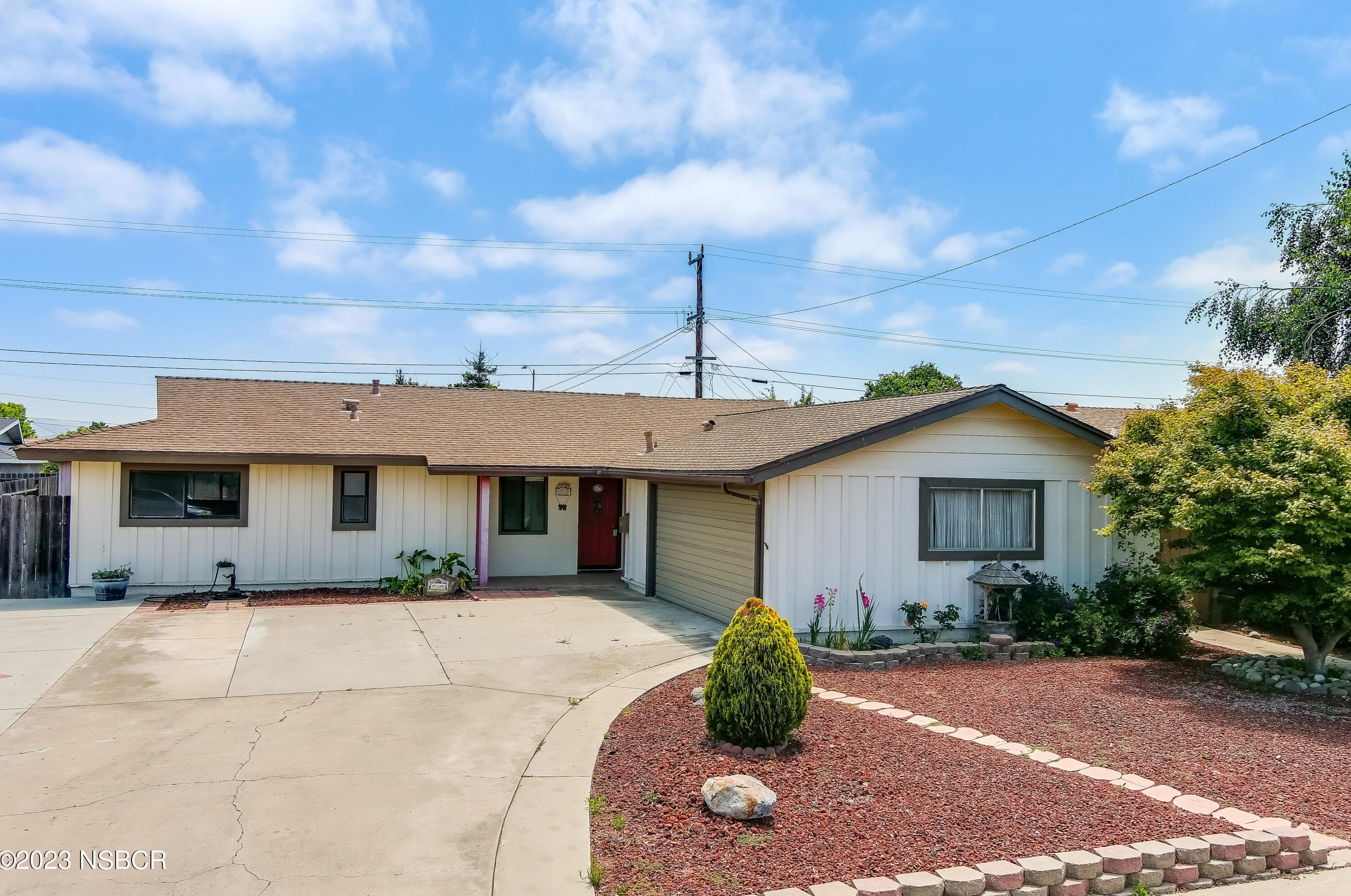 1312 Orchid St, Lompoc, CA 93436-3551
