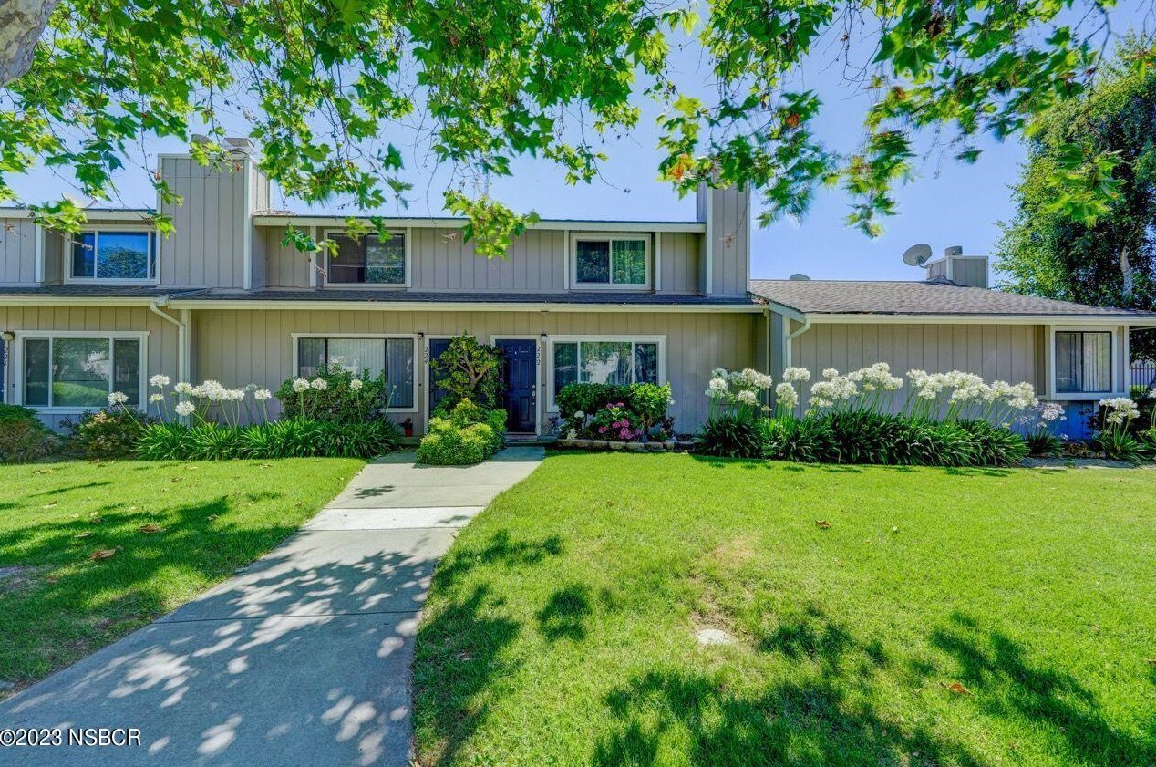 222 R St, Lompoc, CA 93436-5706