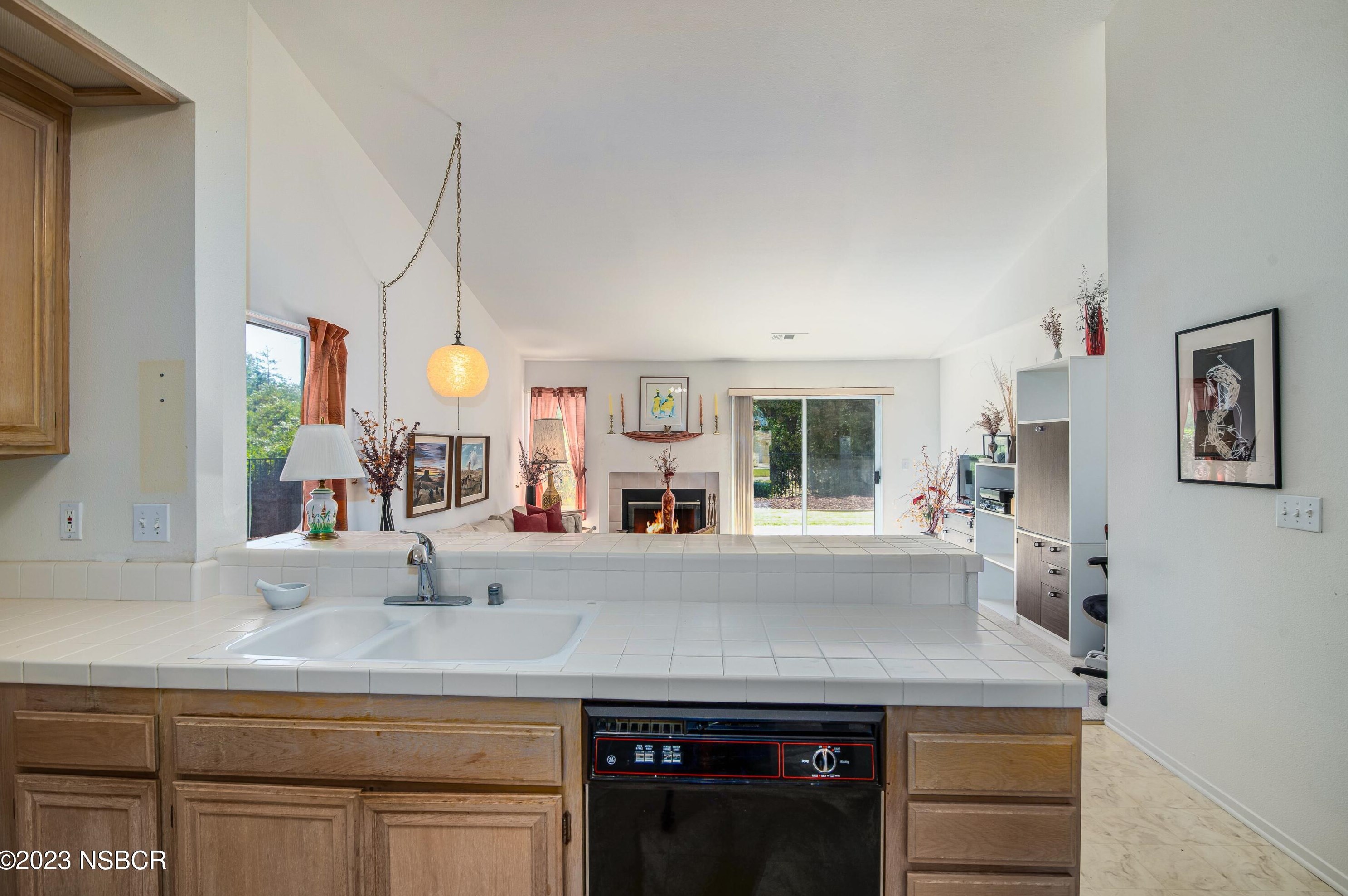 1224 Westbrook Dr, Lompoc CA 93436-8105 exterior