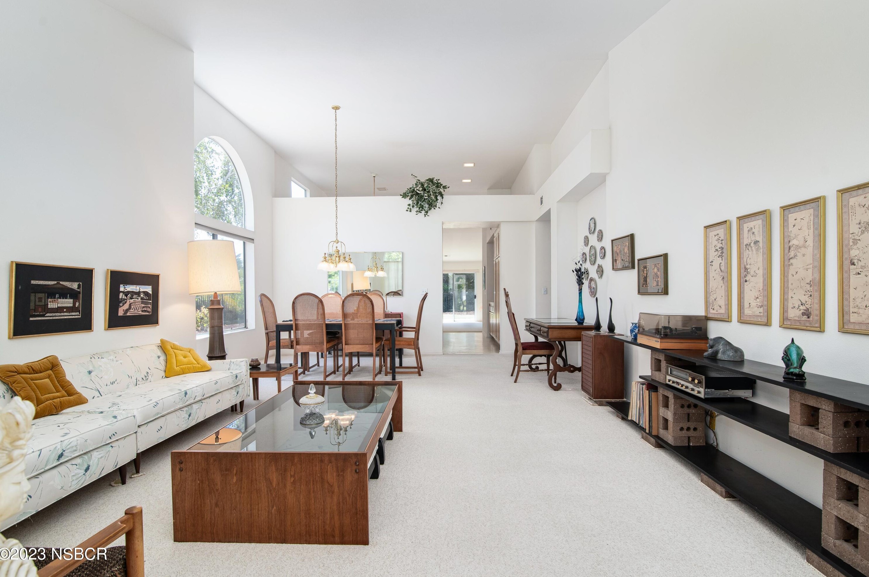 1224 Westbrook Dr, Lompoc CA 93436-8105 exterior