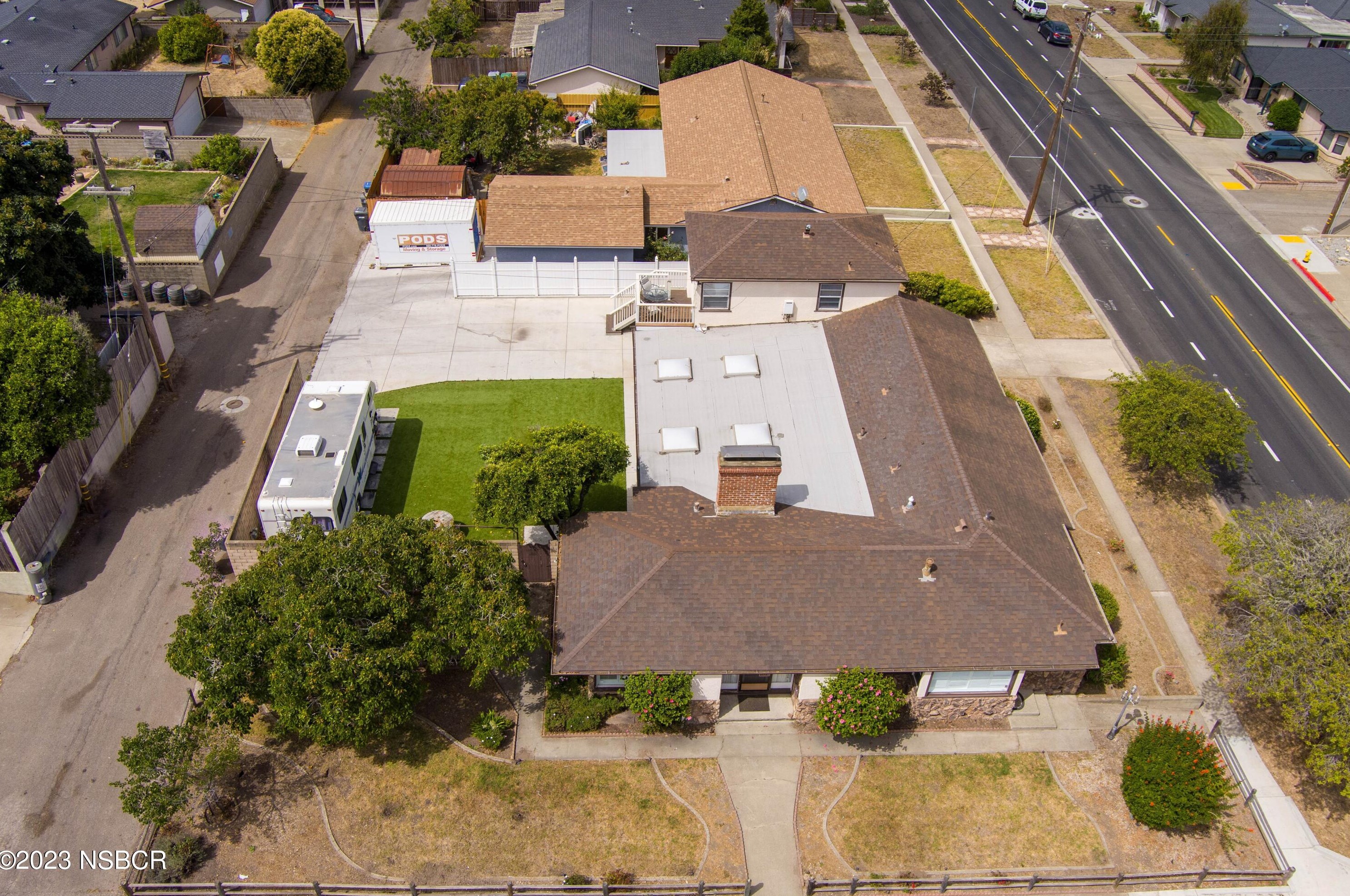 401 7th St, Lompoc CA  93436-6221 exterior