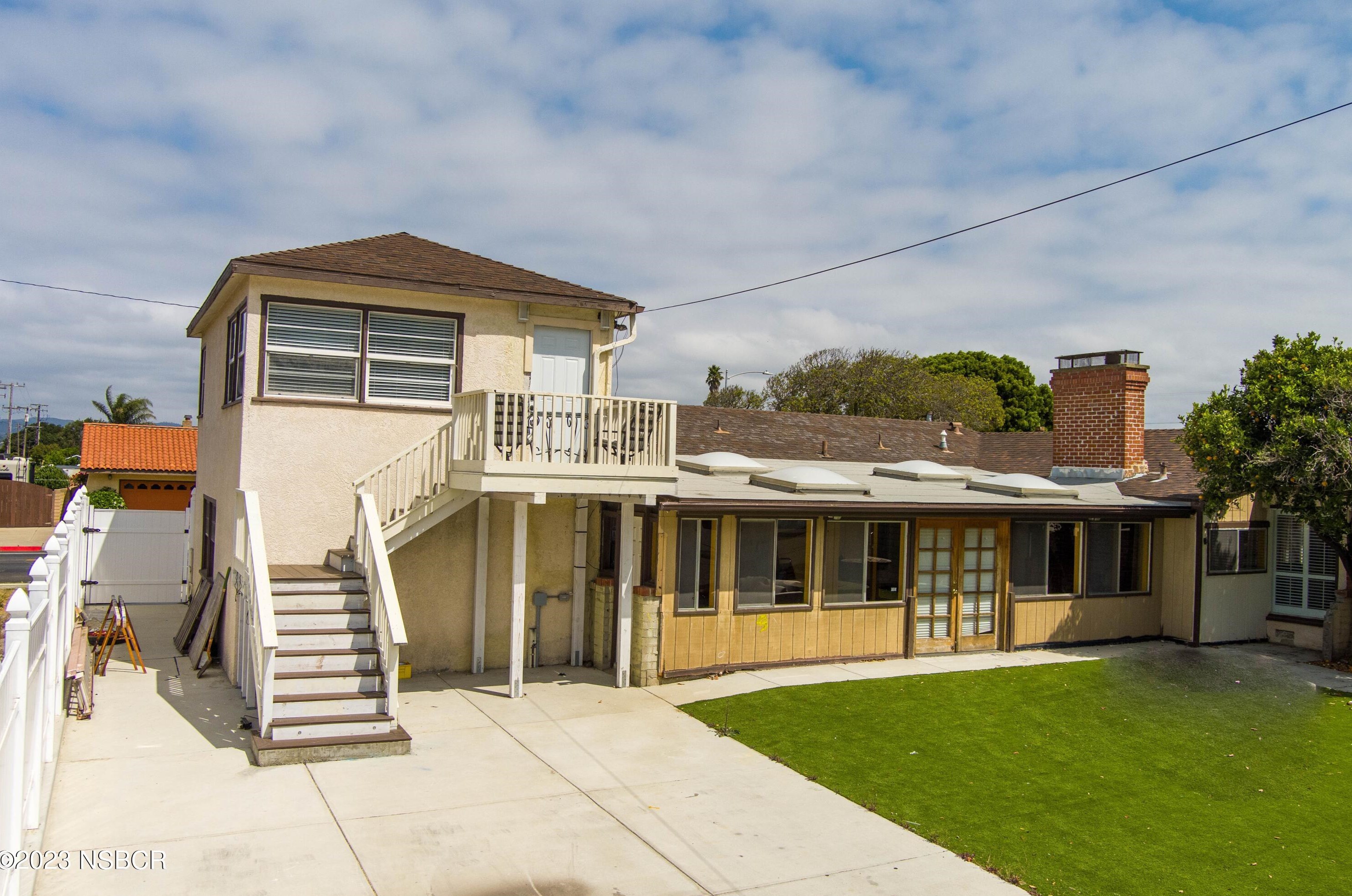 401 7th St, Lompoc CA  93436-6221 exterior