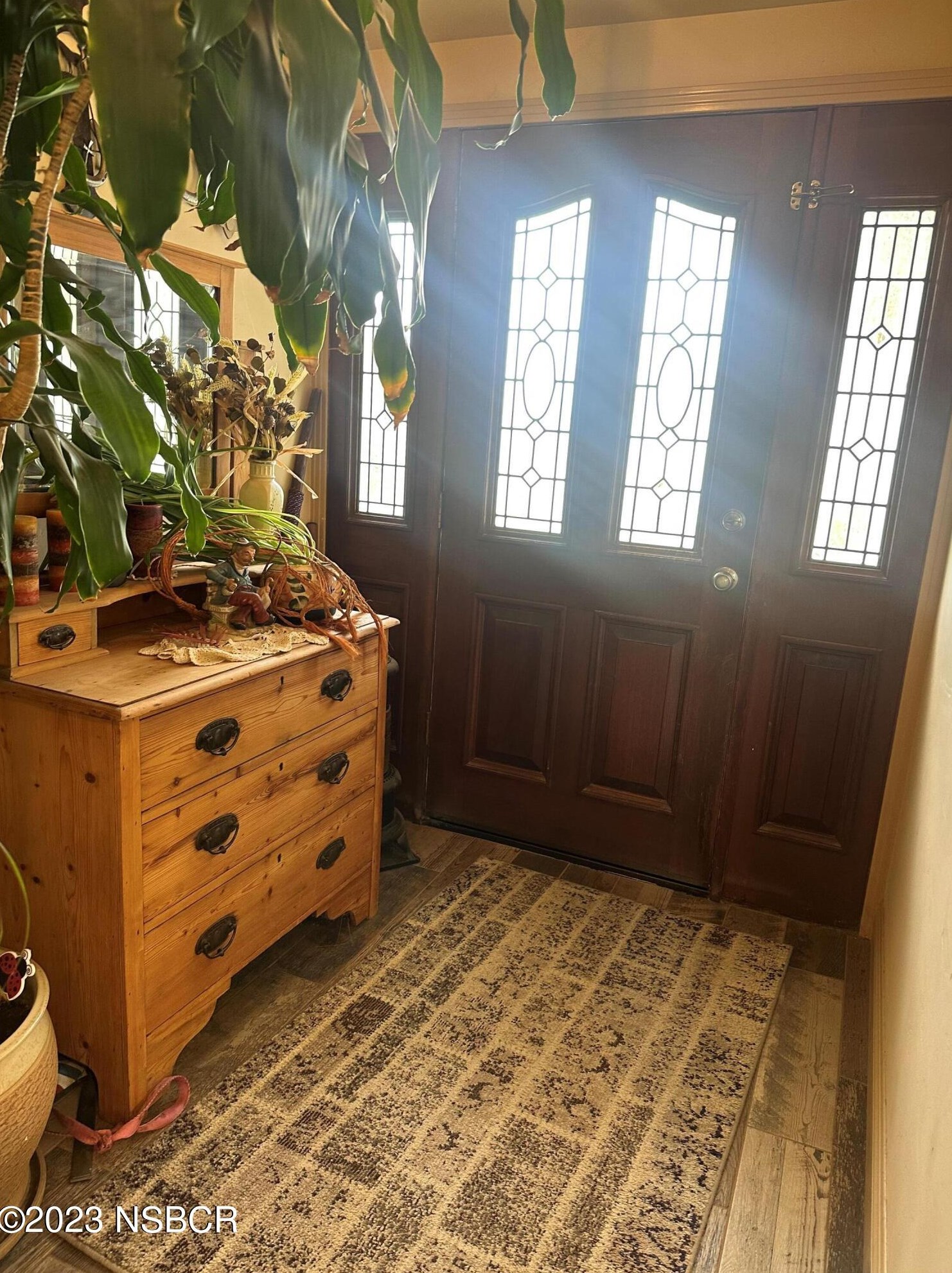 904 E Mcelhany Ave, Santa Maria, CA 93454