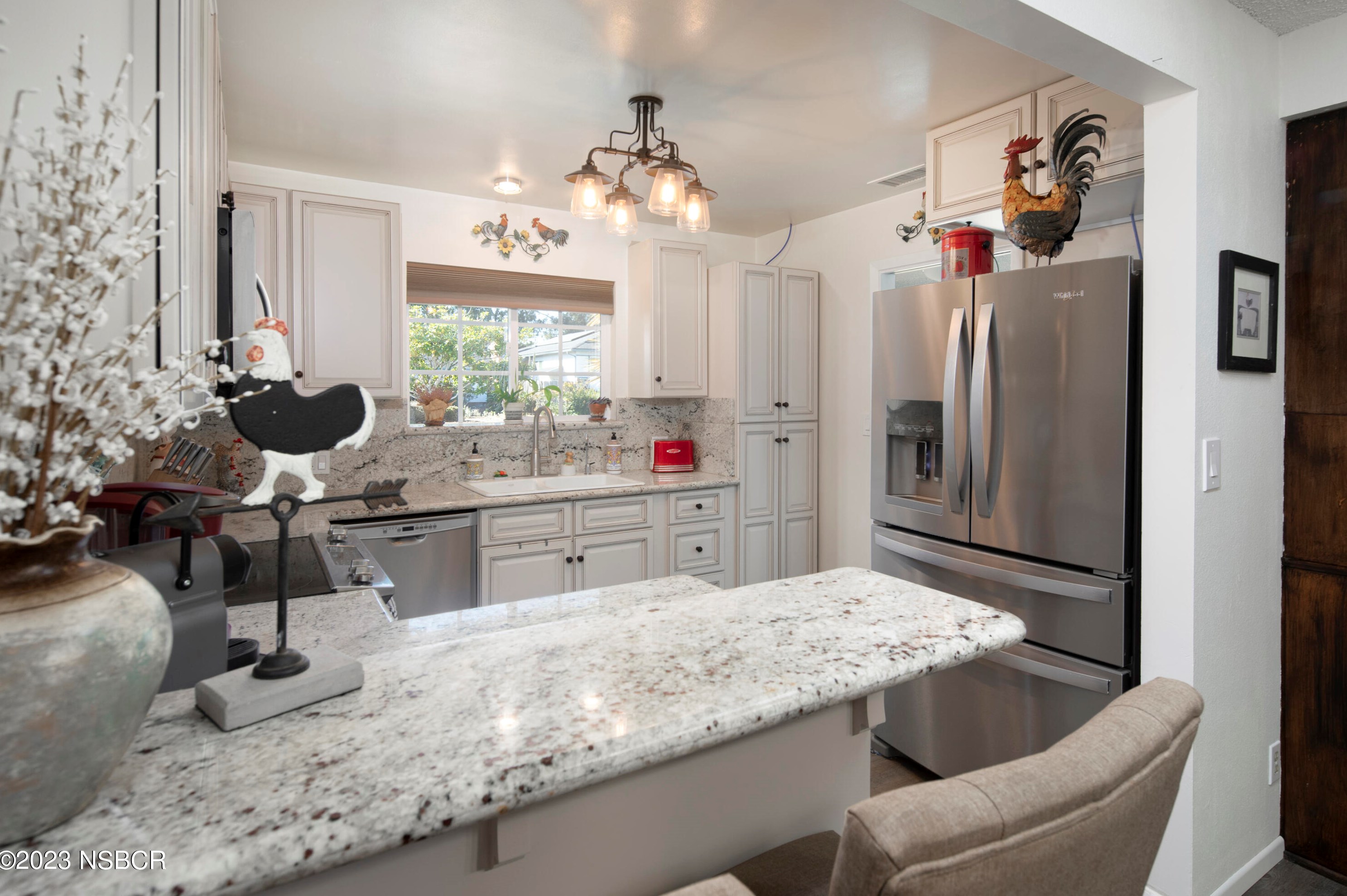 988 Magnolia Dr, Pismo Beach CA  93420-4233 exterior