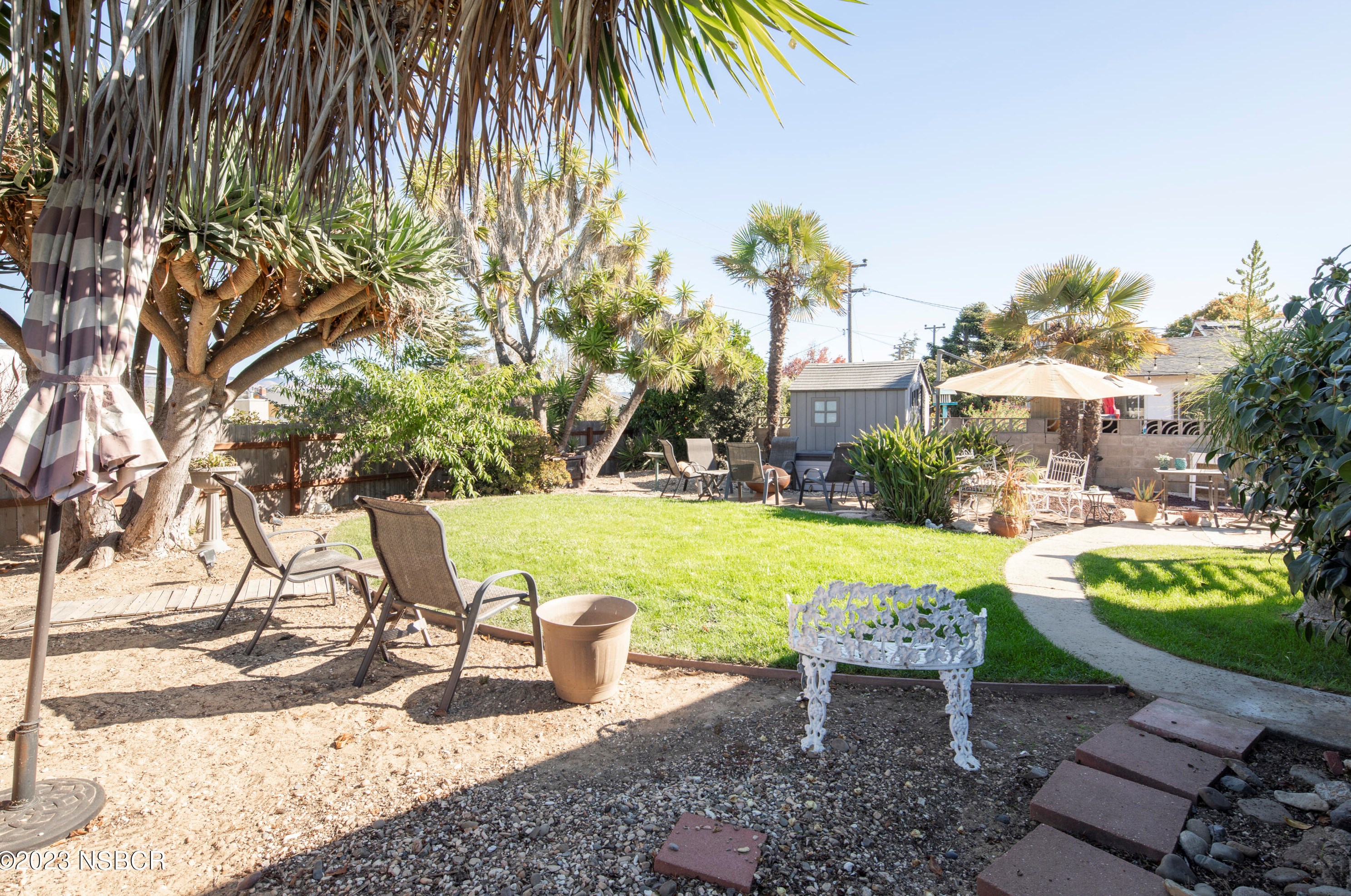 988 Magnolia Dr, Pismo Beach CA  93420-4233 exterior