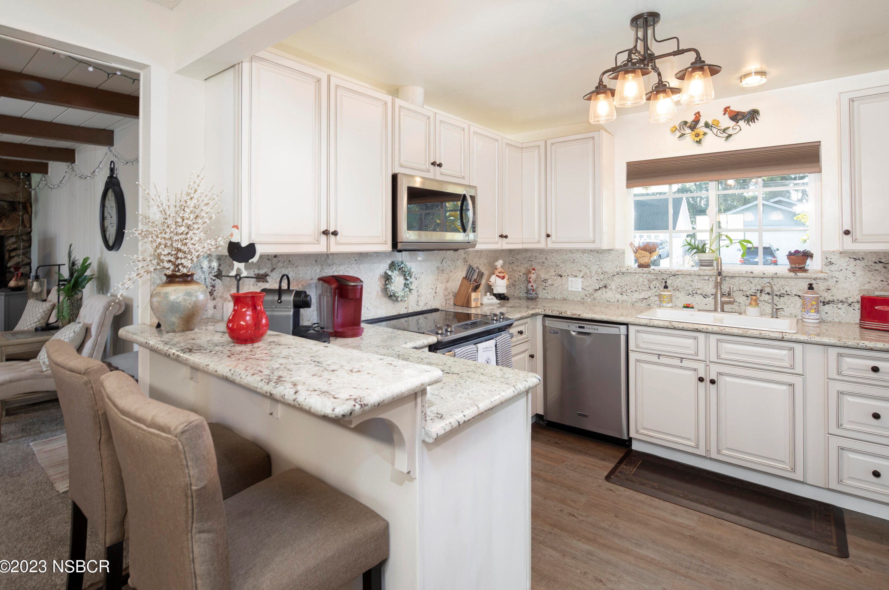 988 Magnolia Dr, Pismo Beach CA  93420-4233 exterior