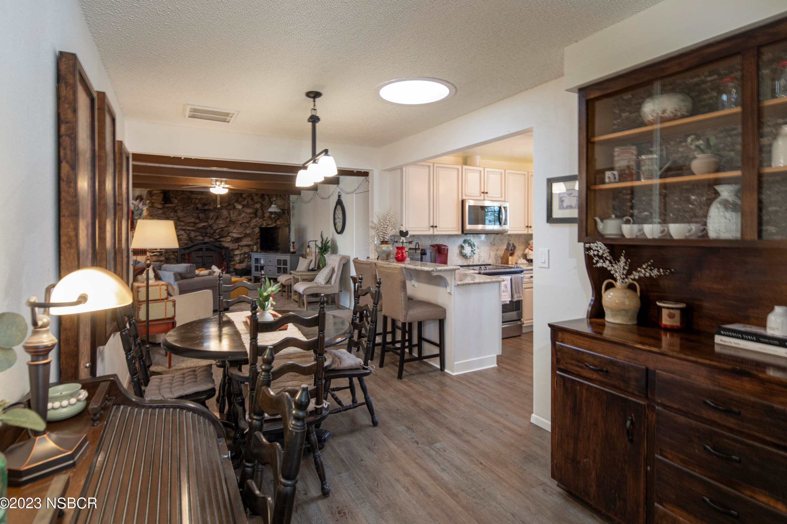 988 Magnolia Dr, Pismo Beach CA  93420-4233 exterior