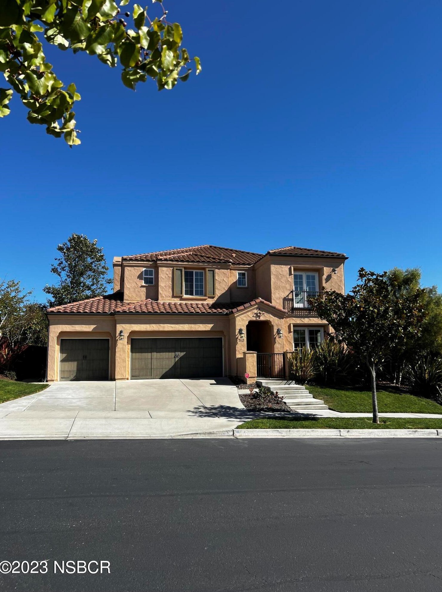 712 Mercury Ave, Lompoc, CA 93436