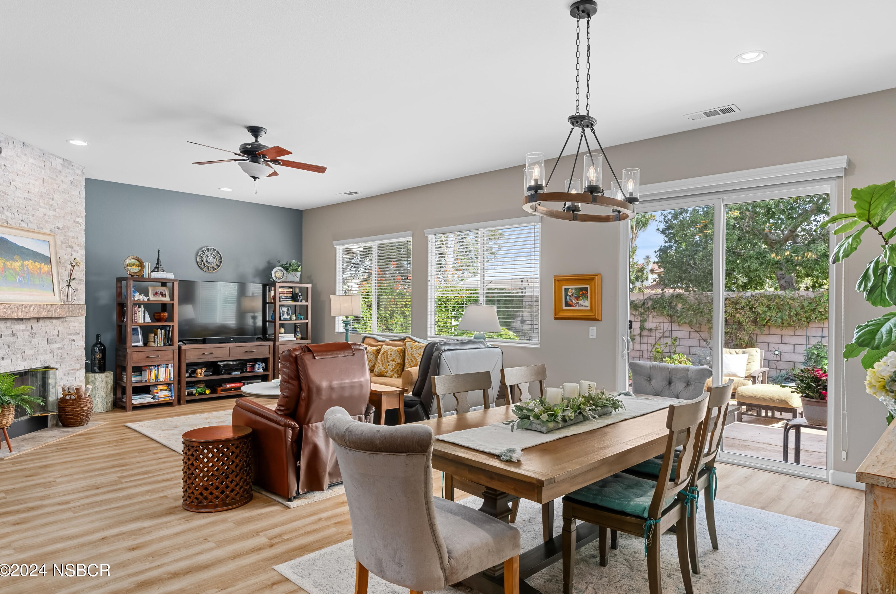 2518 Calderon Dr, Santa Maria CA  93455-7410 exterior