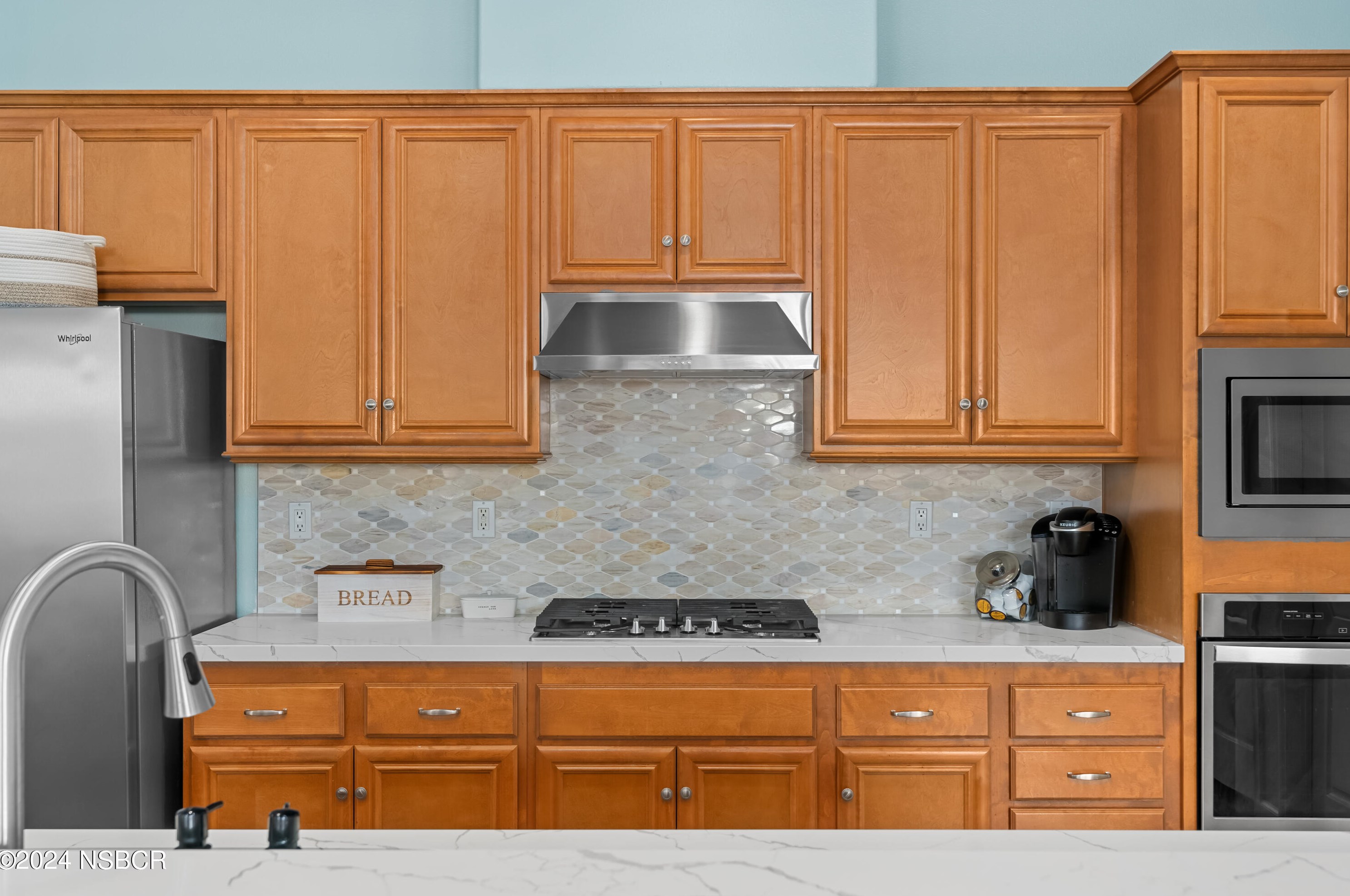 2518 Calderon Dr, Santa Maria CA  93455-7410 exterior