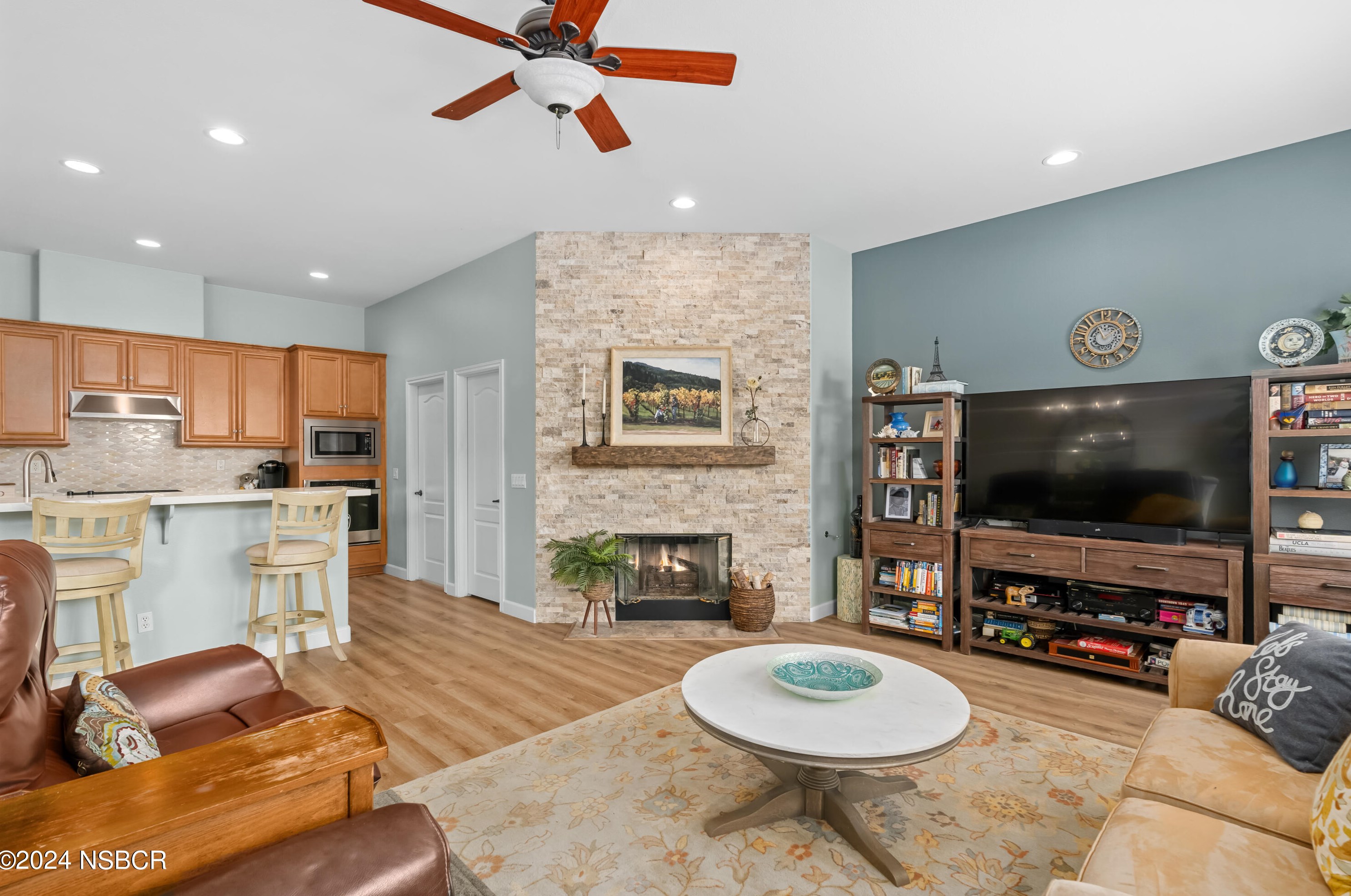 2518 Calderon Dr, Santa Maria CA  93455-7410 exterior