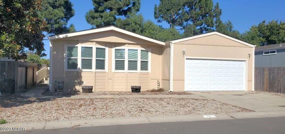 1317 N V St #12, Lompoc, CA 93436