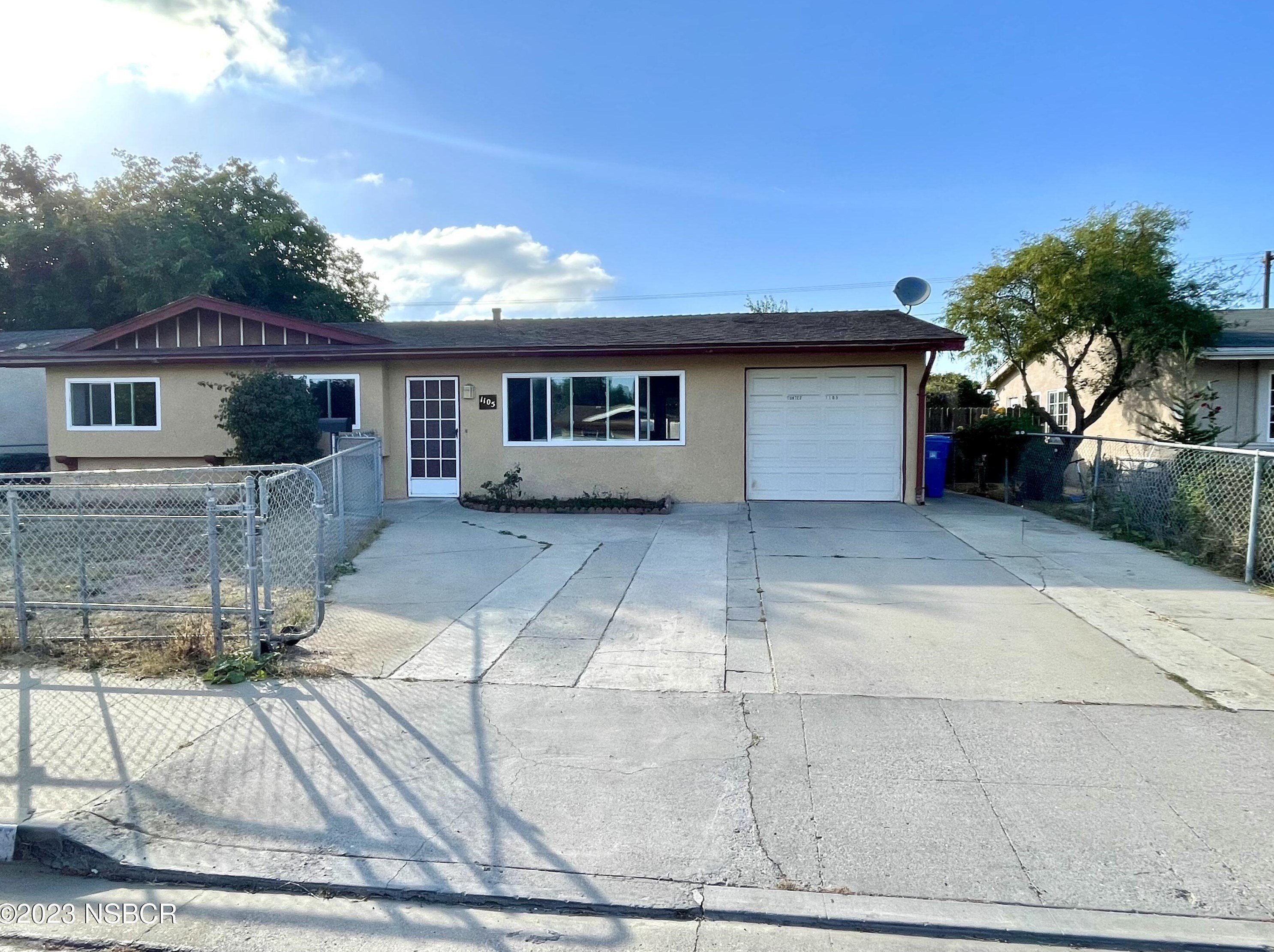 1105 N Oakley Ave, Santa Maria, CA 93458