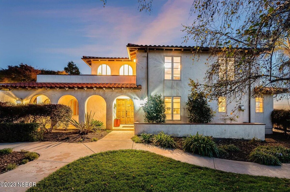2114 Fallen Leaf Dr, Santa Maria, CA 93455