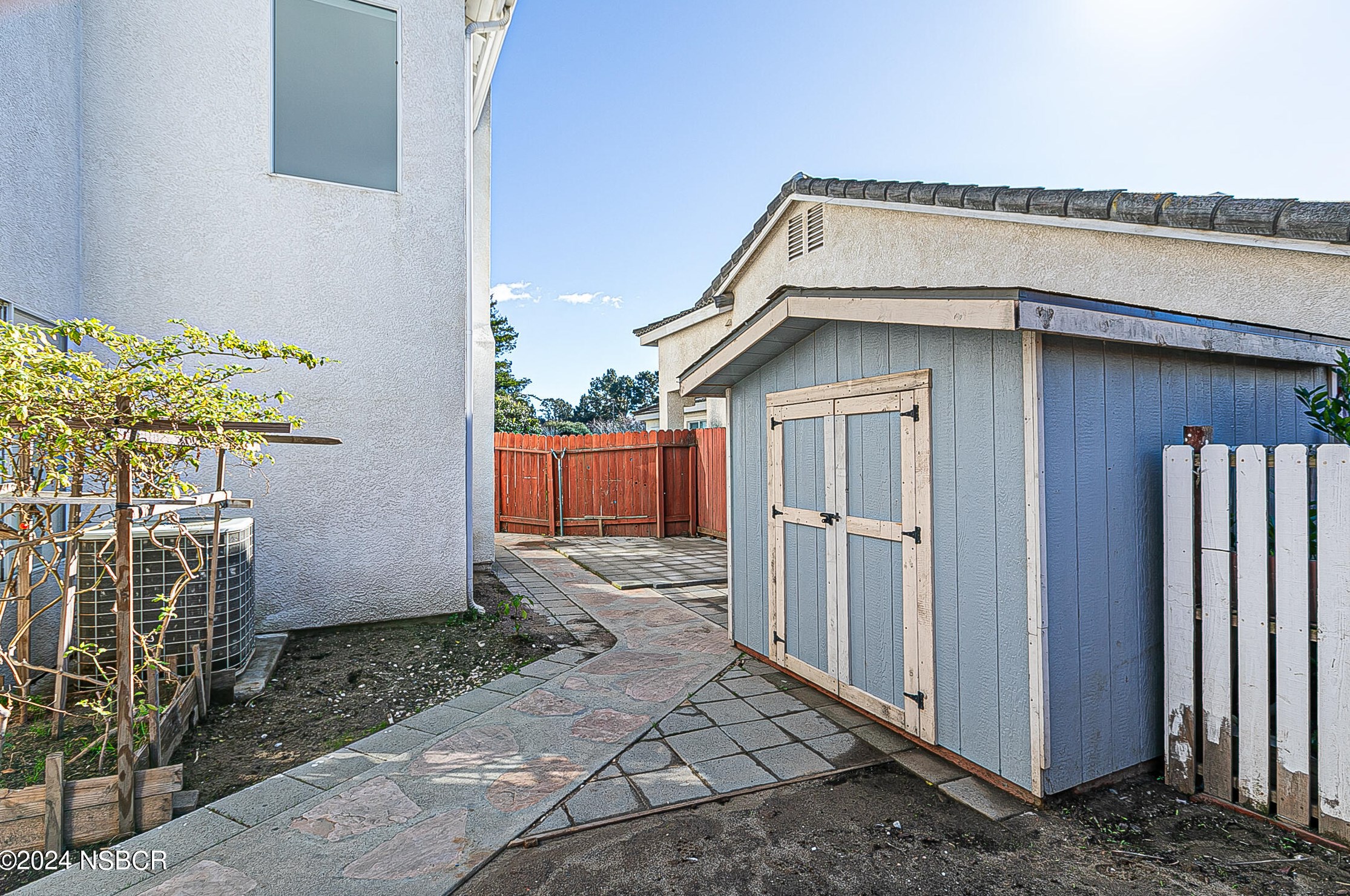 2419 Ebony St, Santa Maria CA  93458-9064 exterior