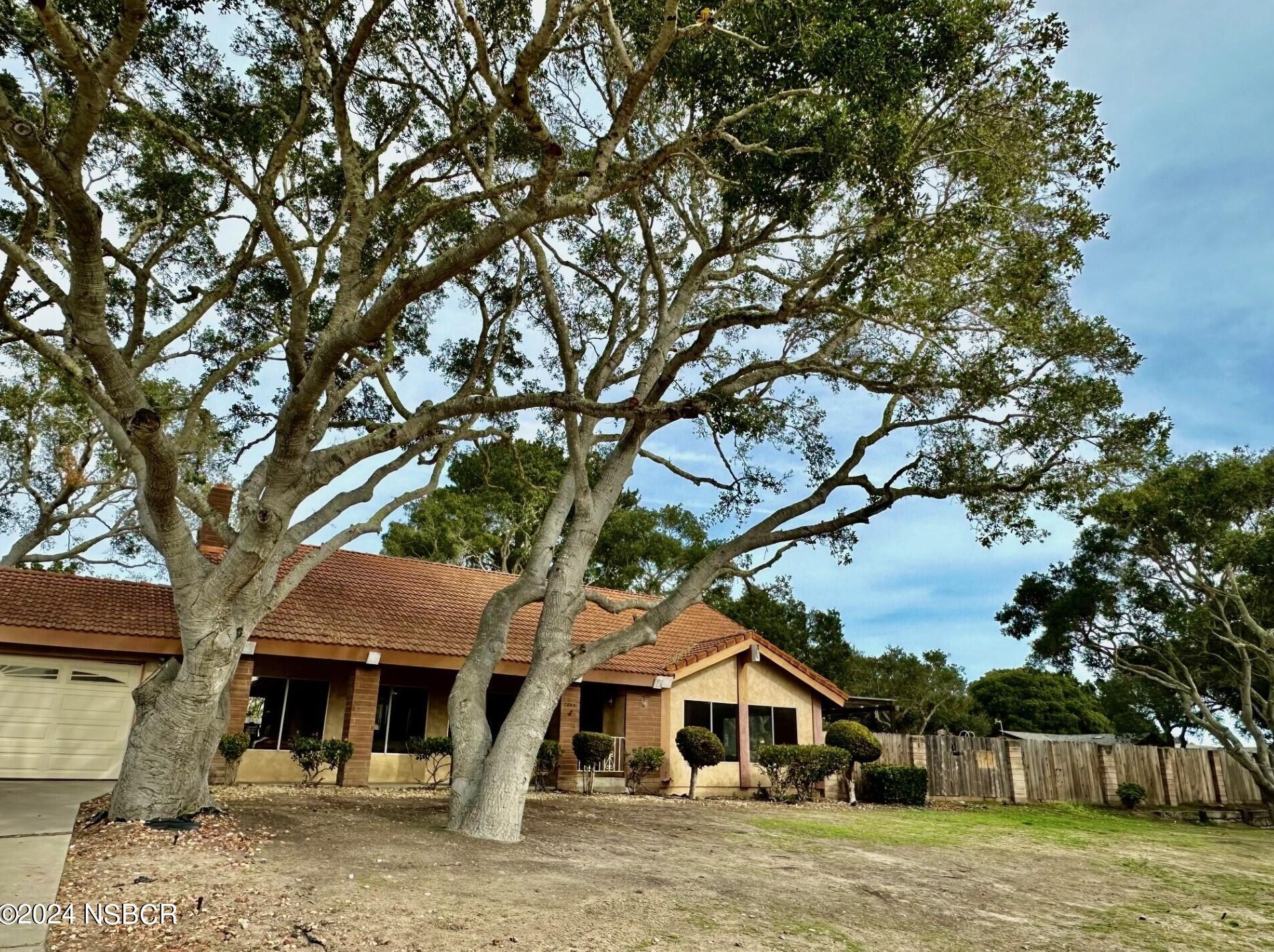 2864 Lewis Dr, Lompoc, CA 93436