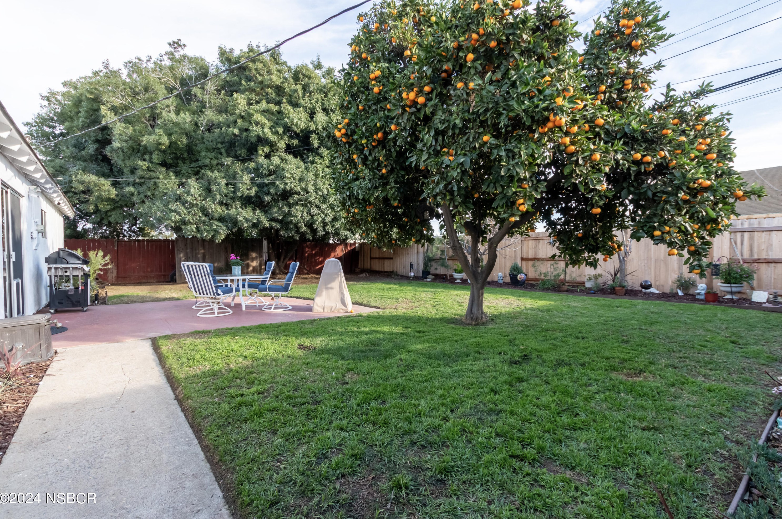 1202 Harding Ave, Santa Maria CA  93458-2116 exterior