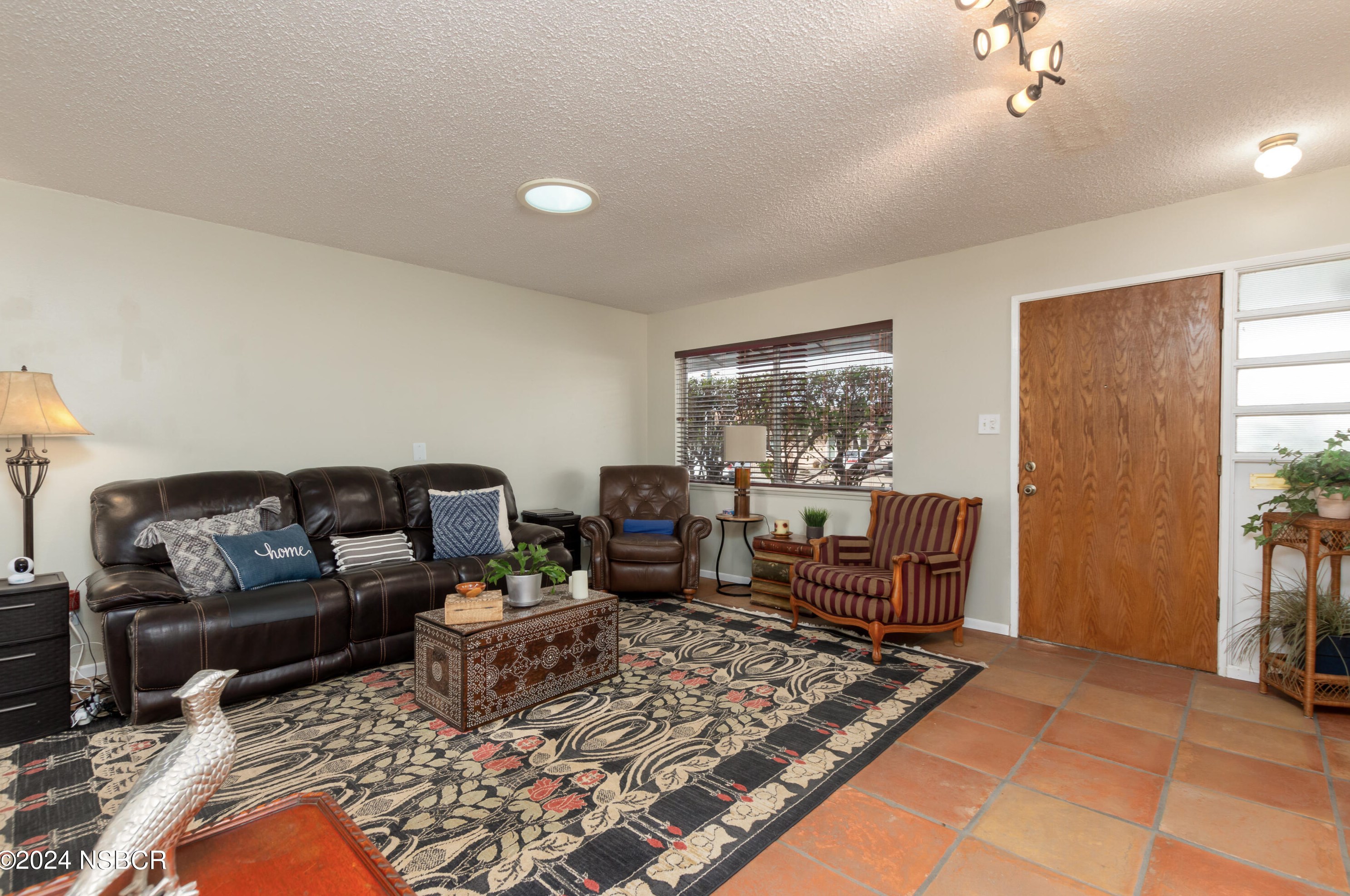 1202 Harding Ave, Santa Maria CA  93458-2116 exterior