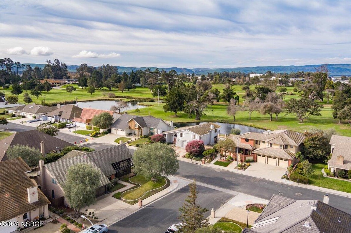 416 Wisteria Dr, Santa Maria, CA 93455