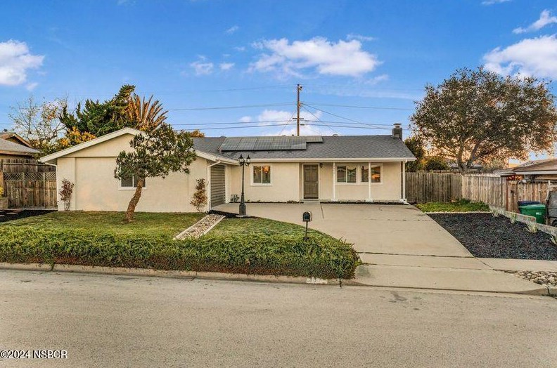 3971 Rigel Ave, Lompoc, CA 93436-1446