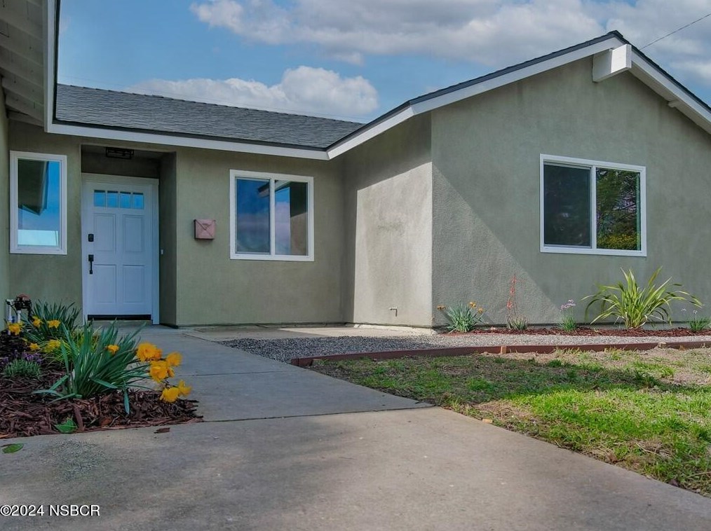 213 N X St, Lompoc, CA 93436