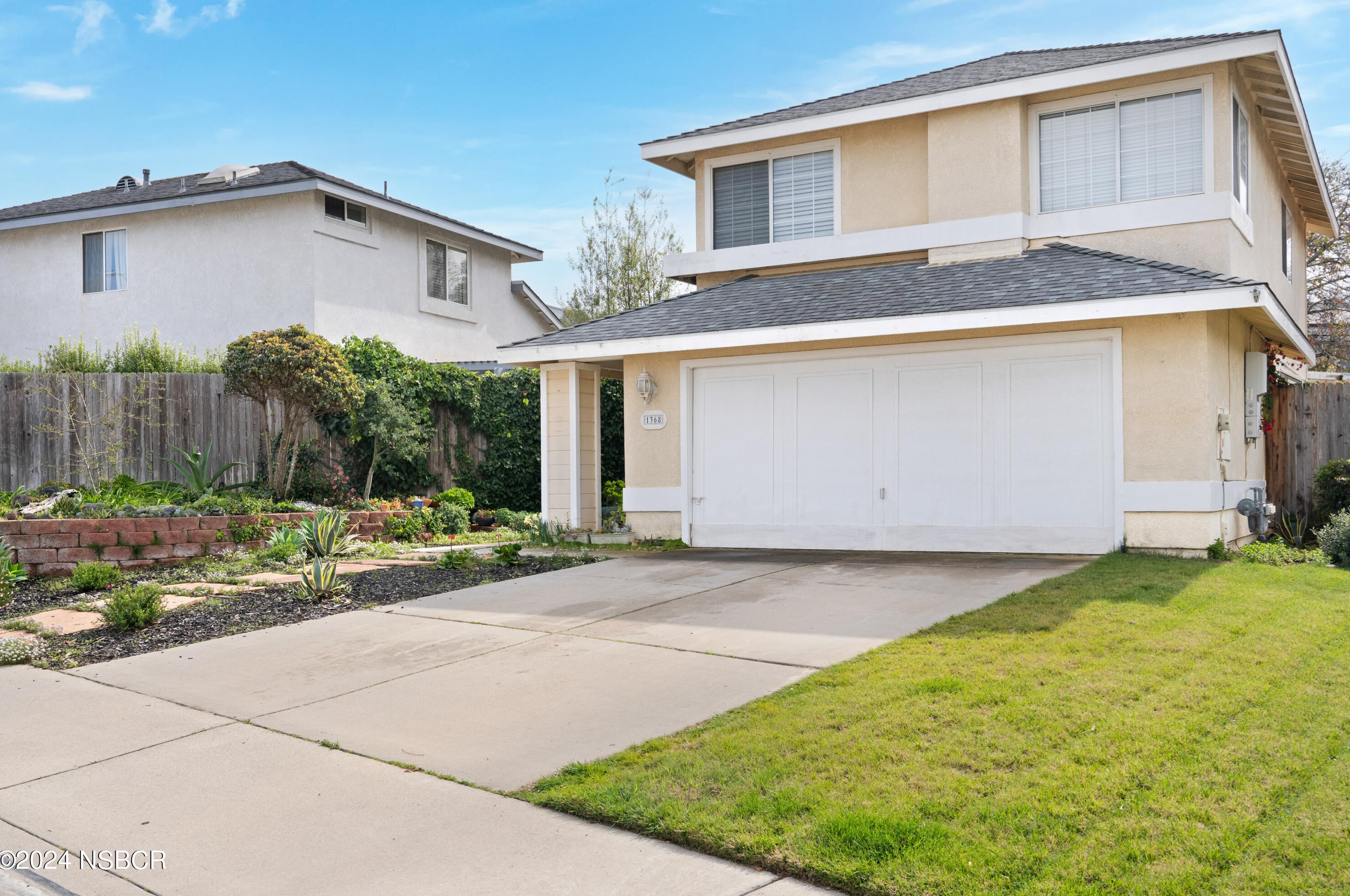 1368 Fountain Dr, Santa Maria, CA 93455