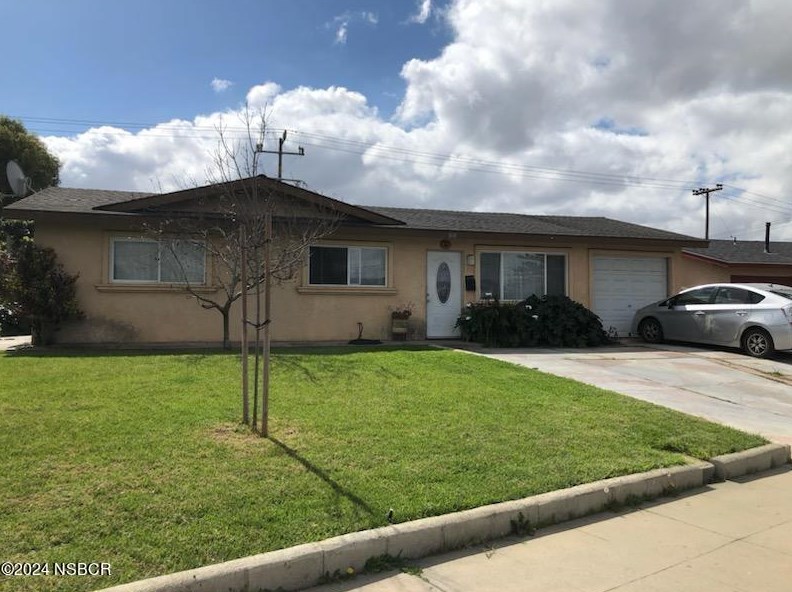 808 W Harding Ave, Santa Maria, CA 93458