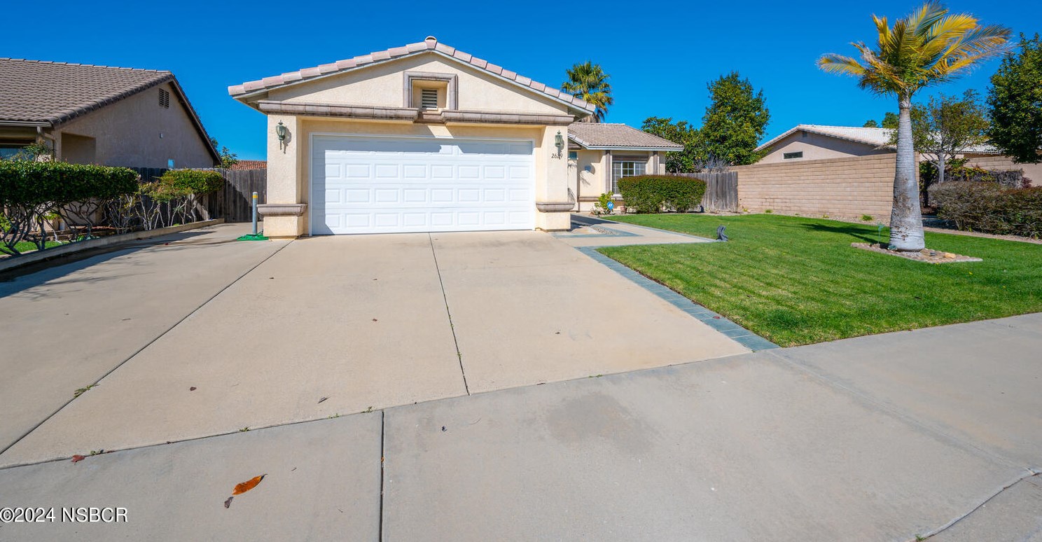 2629 Santa Barbara Dr, Santa Maria, CA 93455