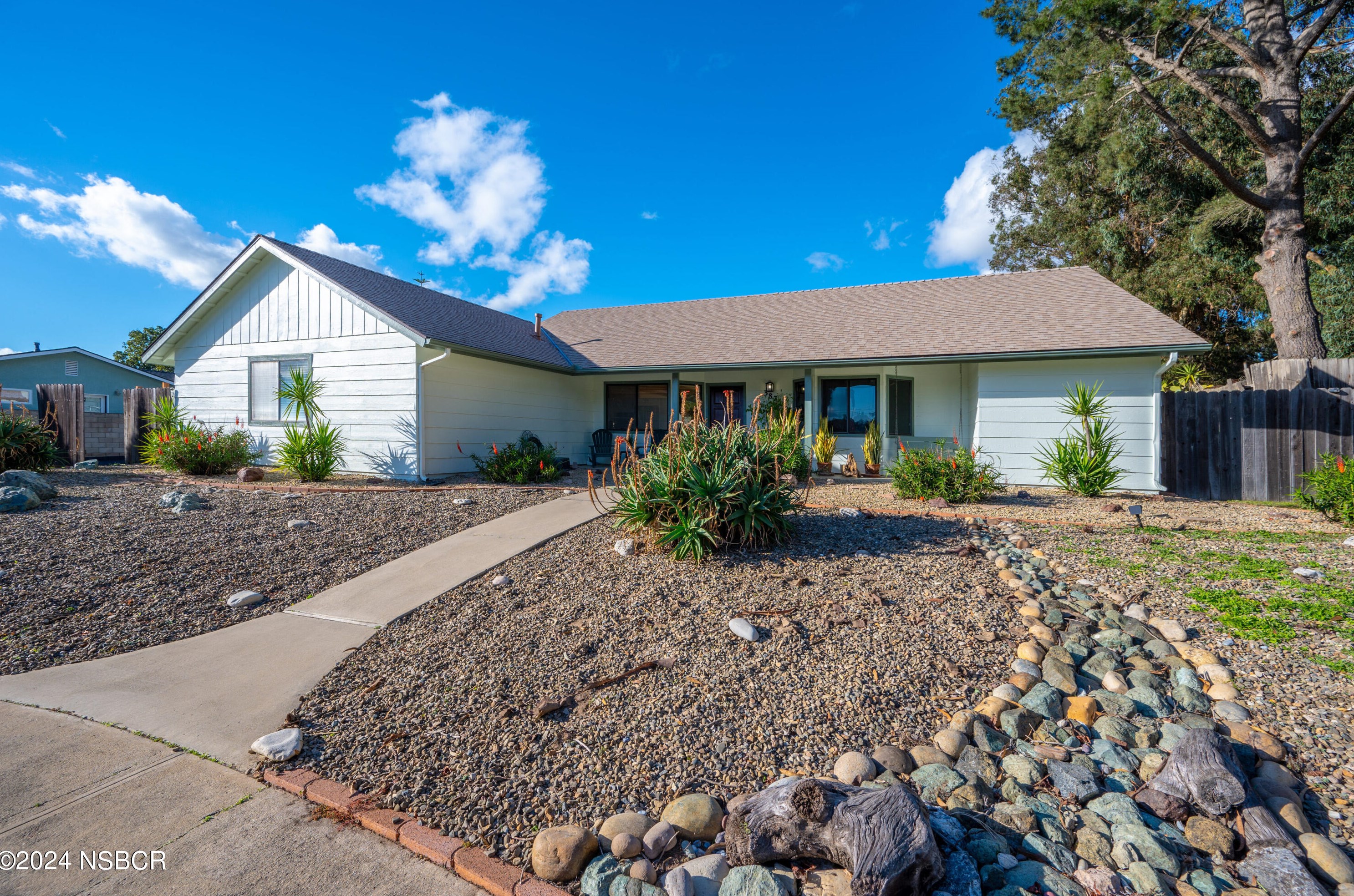 387 Sharry Ln, Santa Maria, CA 93455
