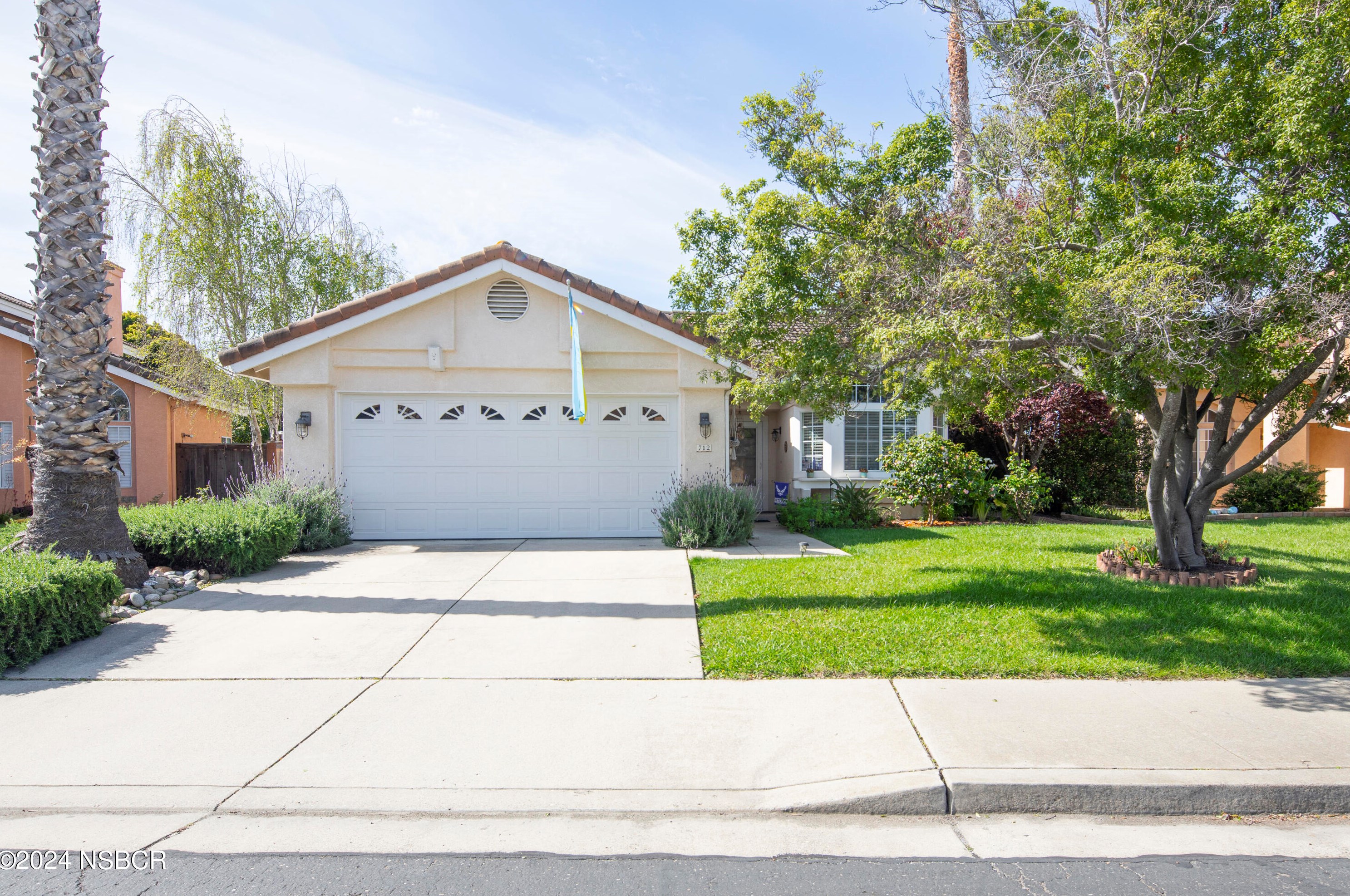 712 Southbrook Dr, Lompoc, CA 93436-8106