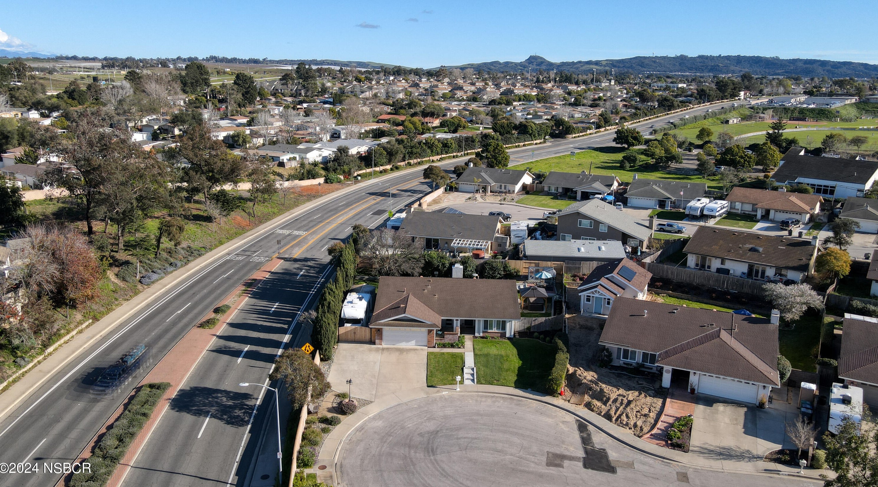 1038 Laurel Ct, Santa Maria CA  93455-3008 exterior