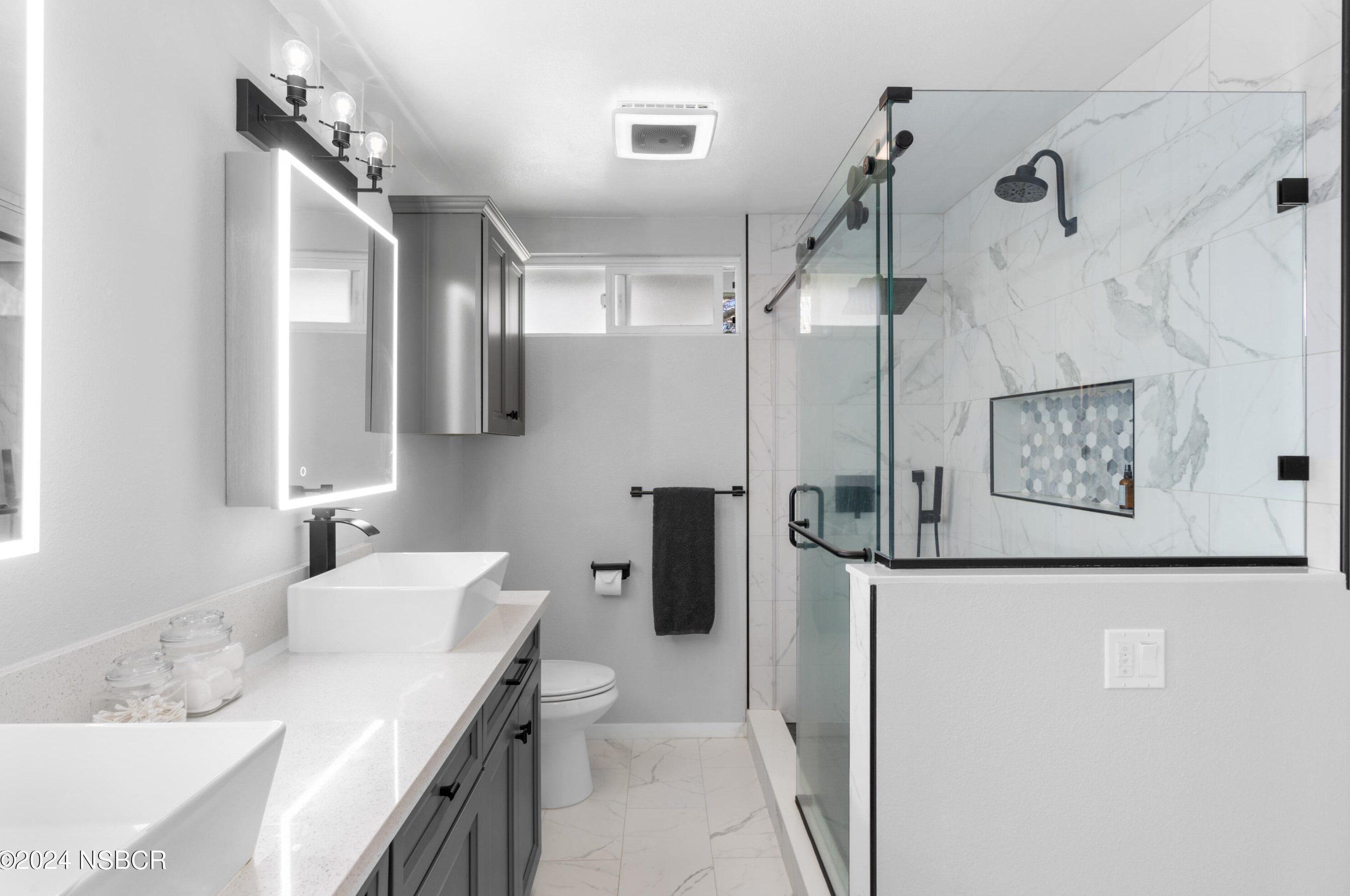 1038 Laurel Ct, Santa Maria CA  93455-3008 exterior