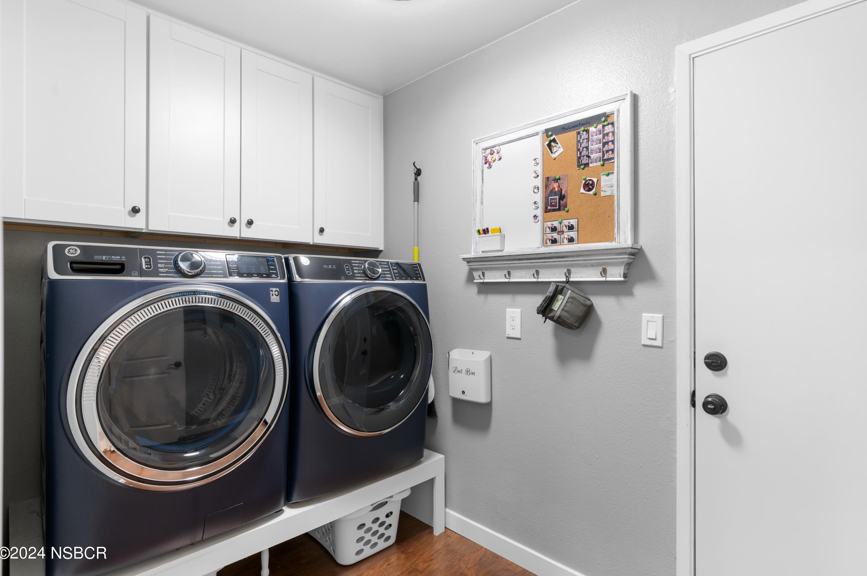 1038 Laurel Ct, Santa Maria CA  93455-3008 exterior