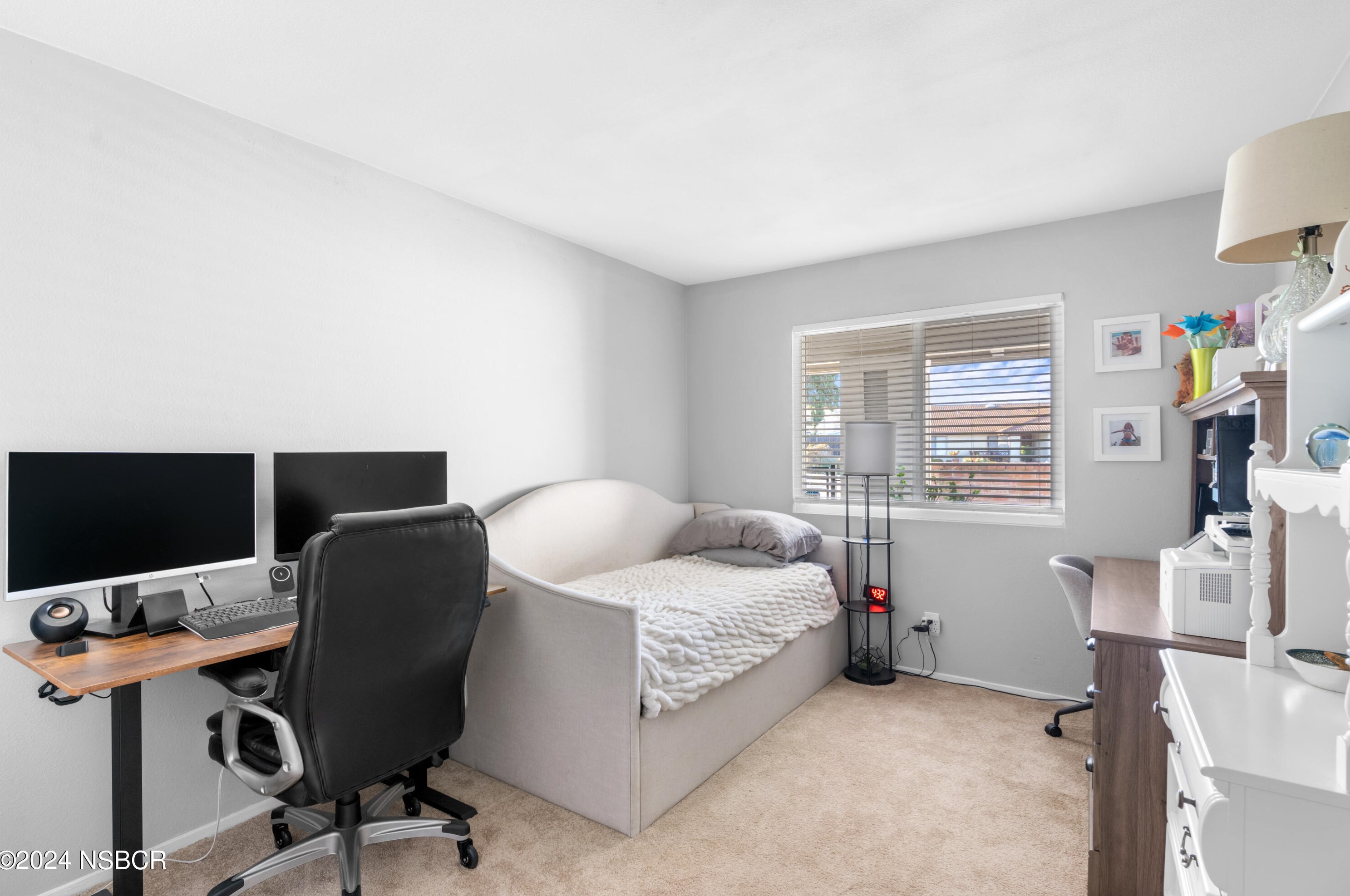 1038 Laurel Ct, Santa Maria CA  93455-3008 exterior