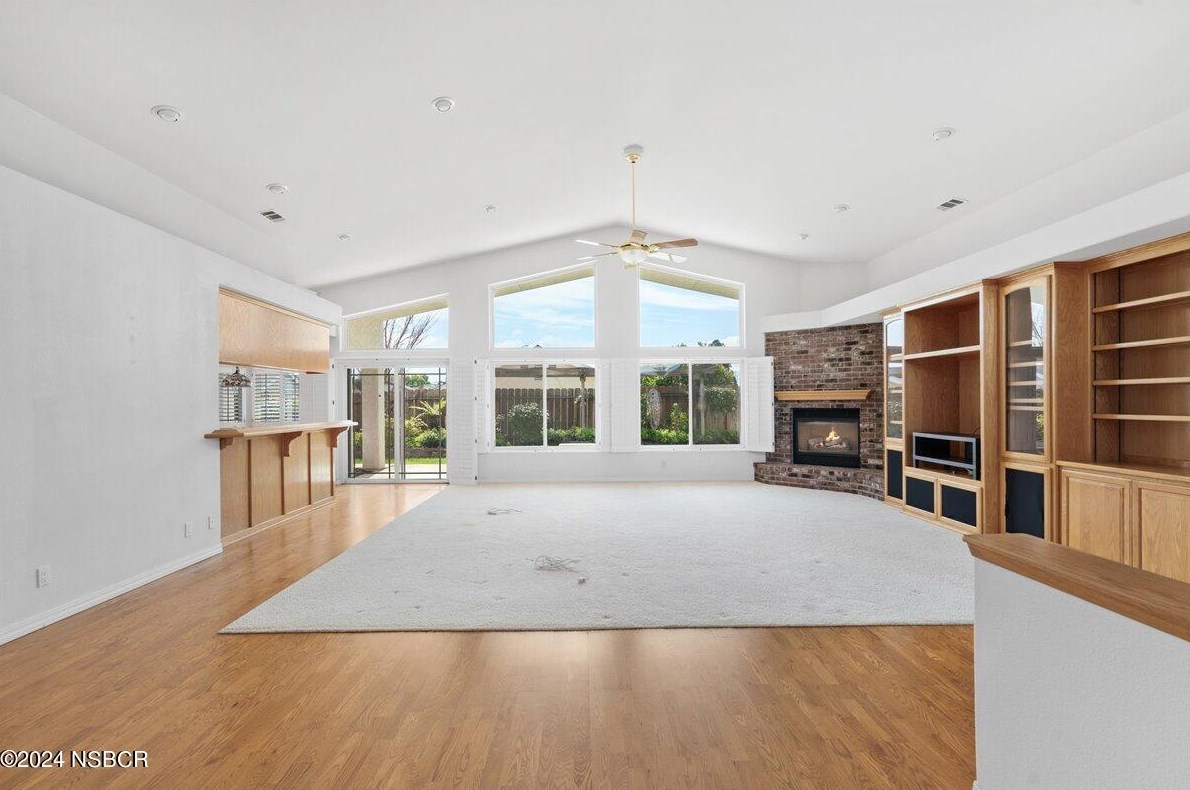 932 Skylark Ct, Santa Maria, CA 93455-2153