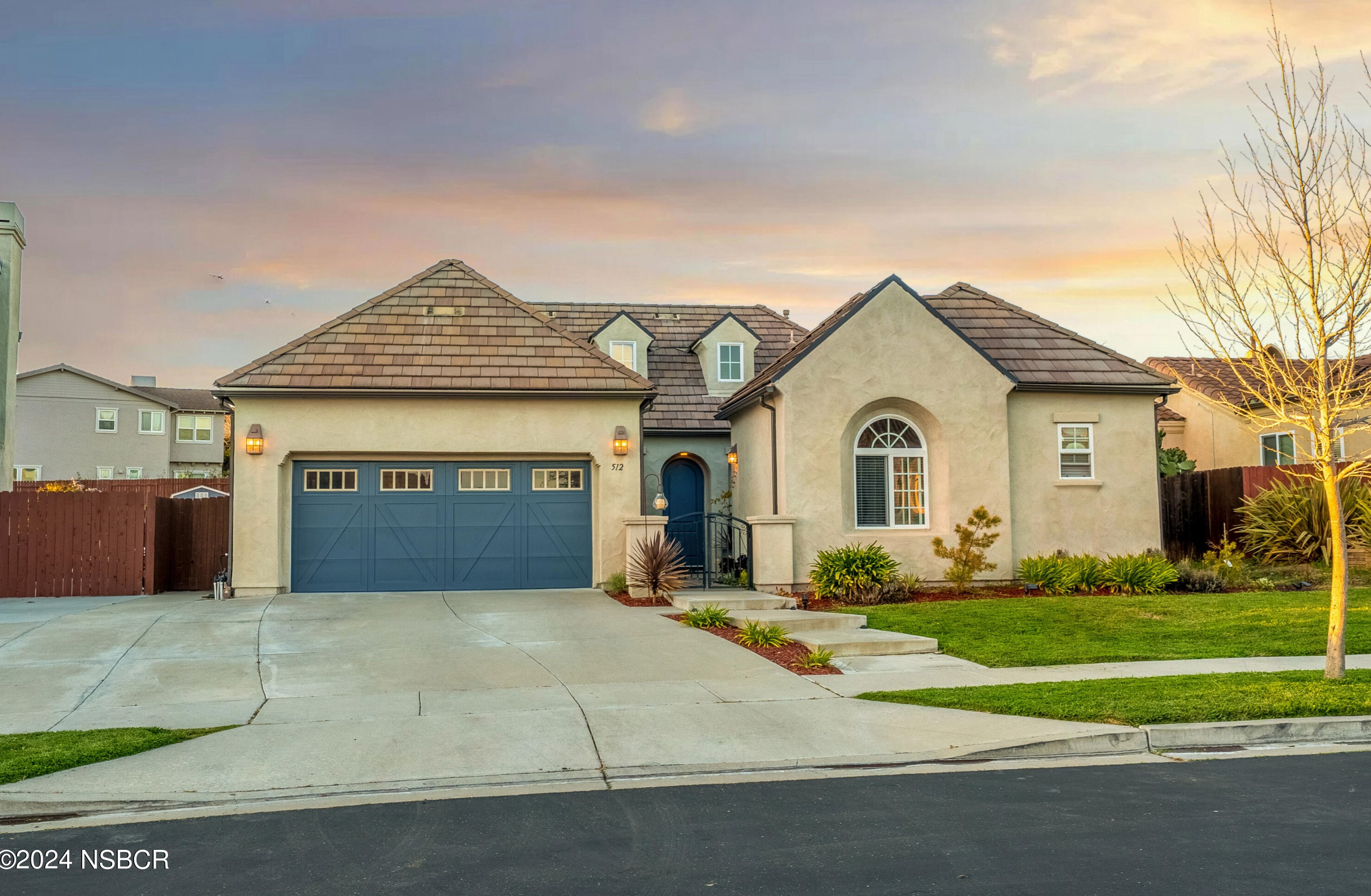512 Palomar Cir, Lompoc, CA 93436