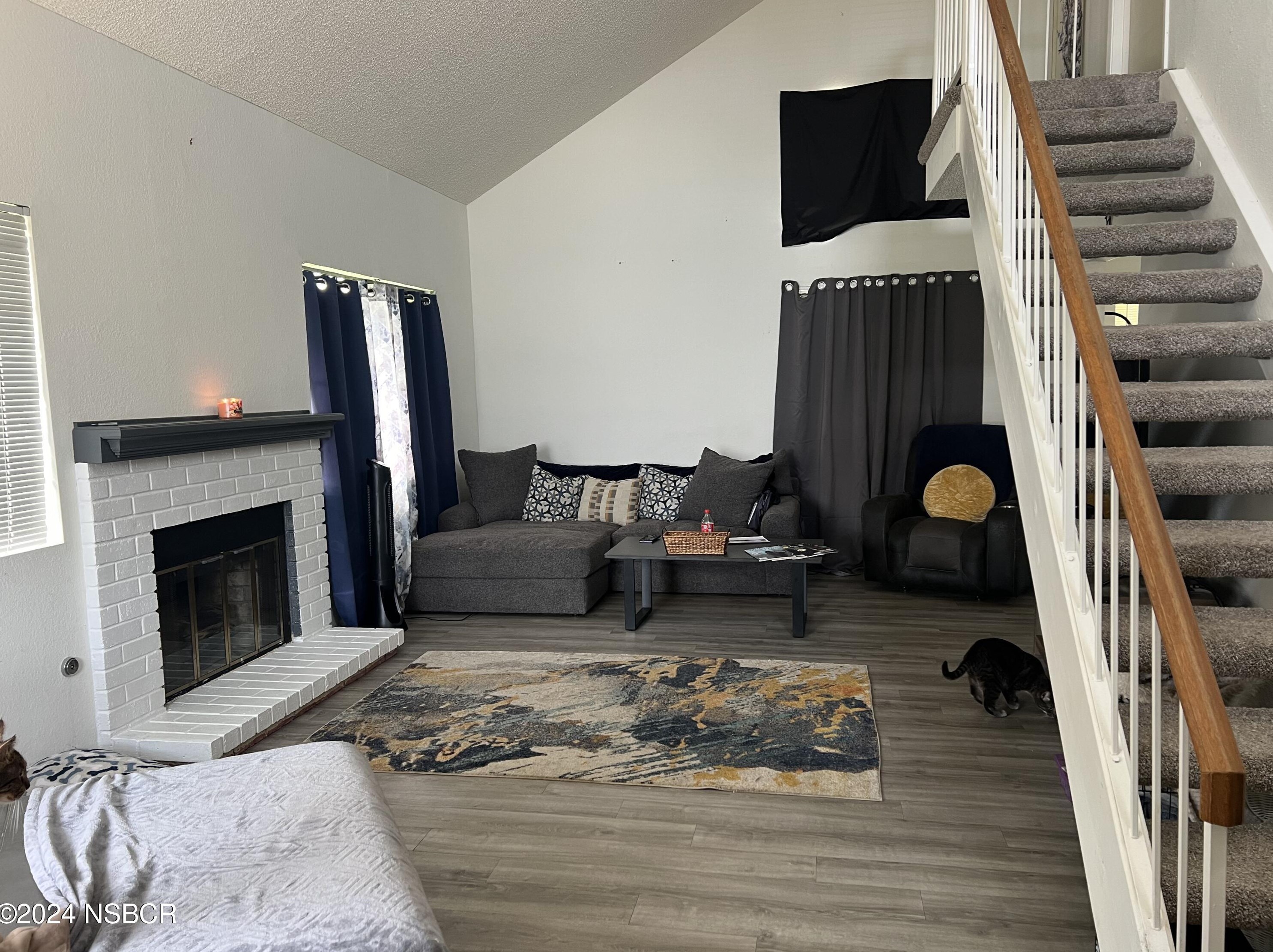 1437 Eagle Ct, Santa Maria CA  93454-7244 exterior