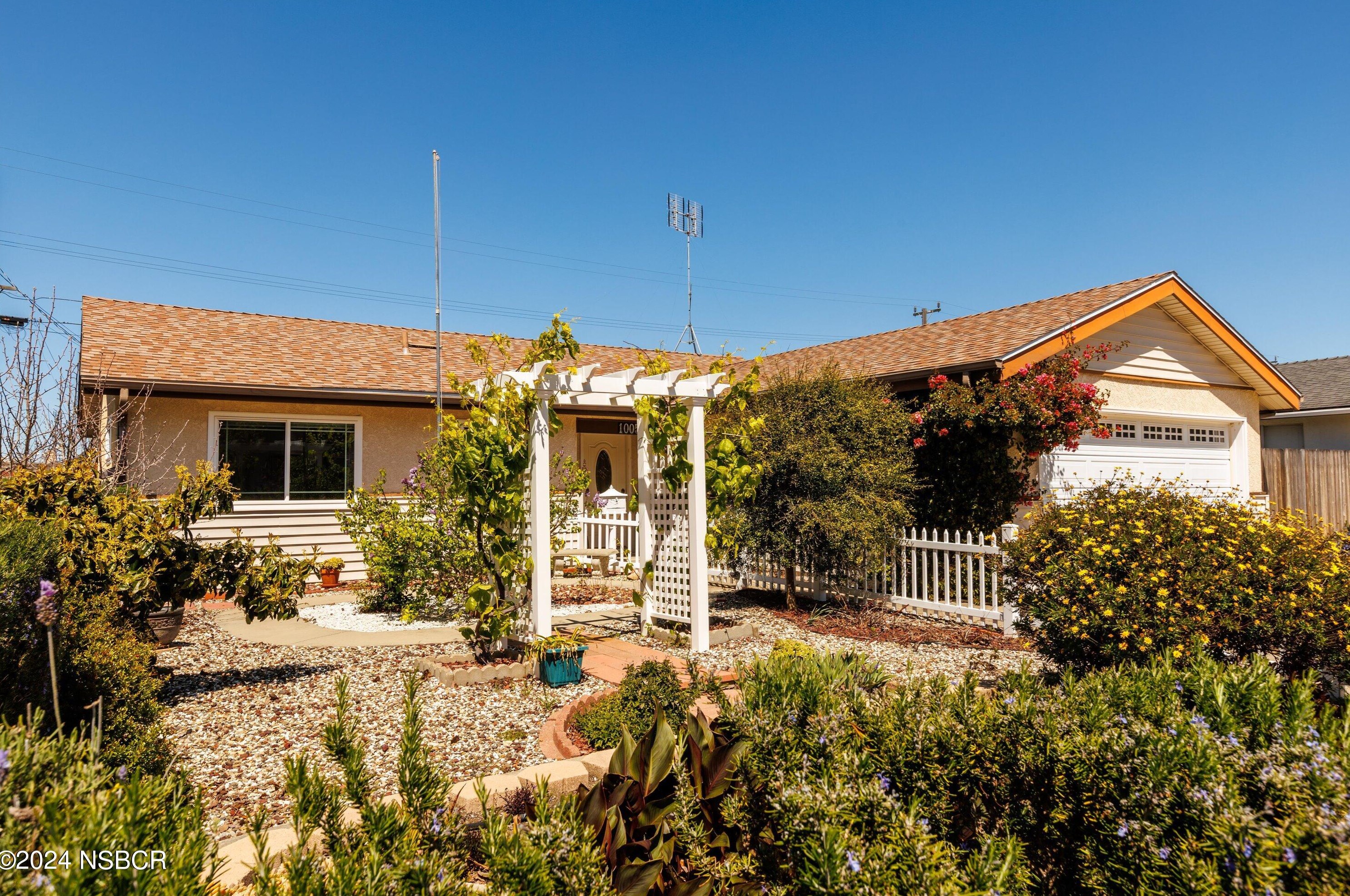 1005 Lime Ave, Lompoc, CA 93436-6513