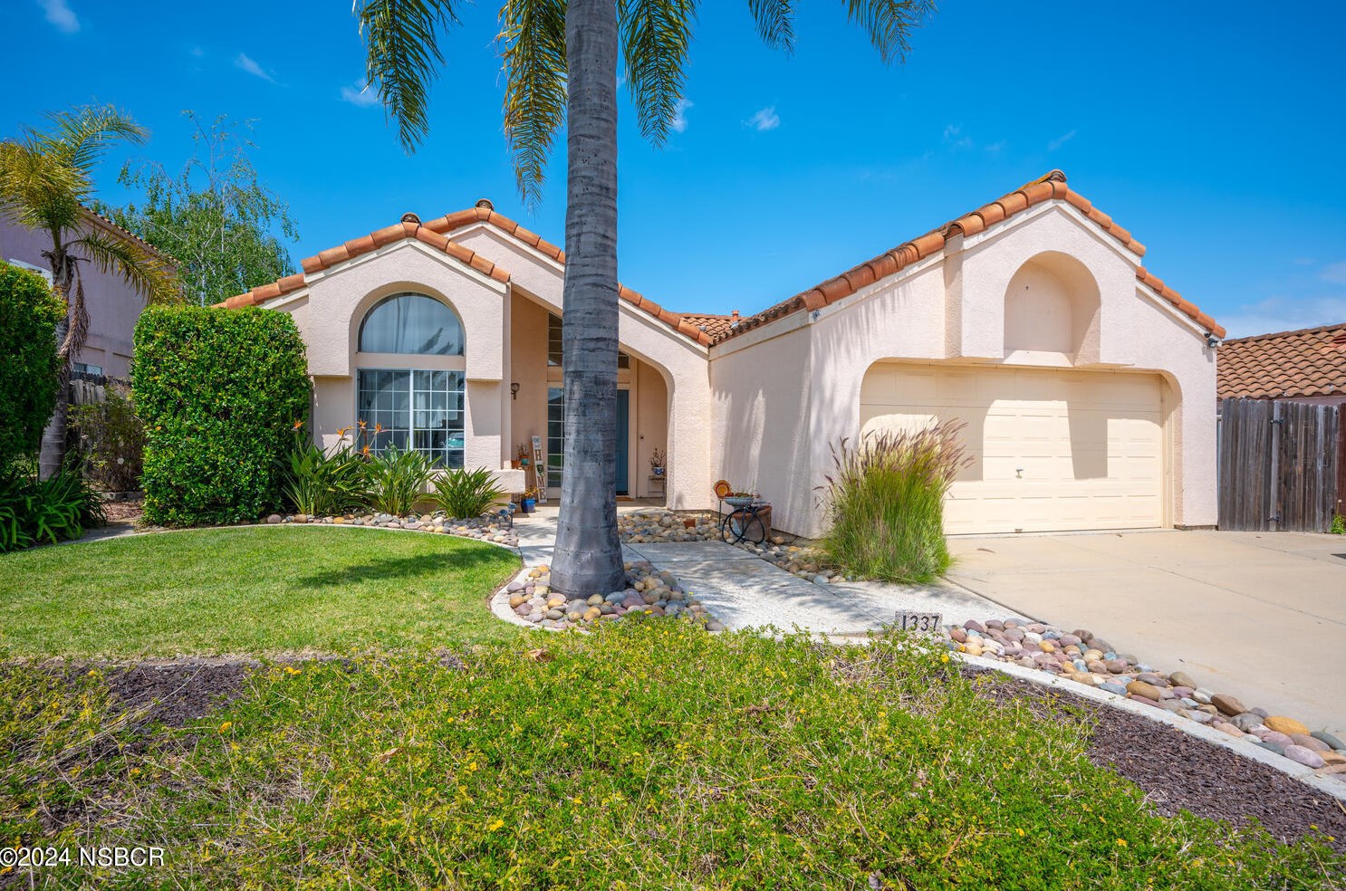 1337 Woodmere Rd, Santa Maria, CA 93455-6647