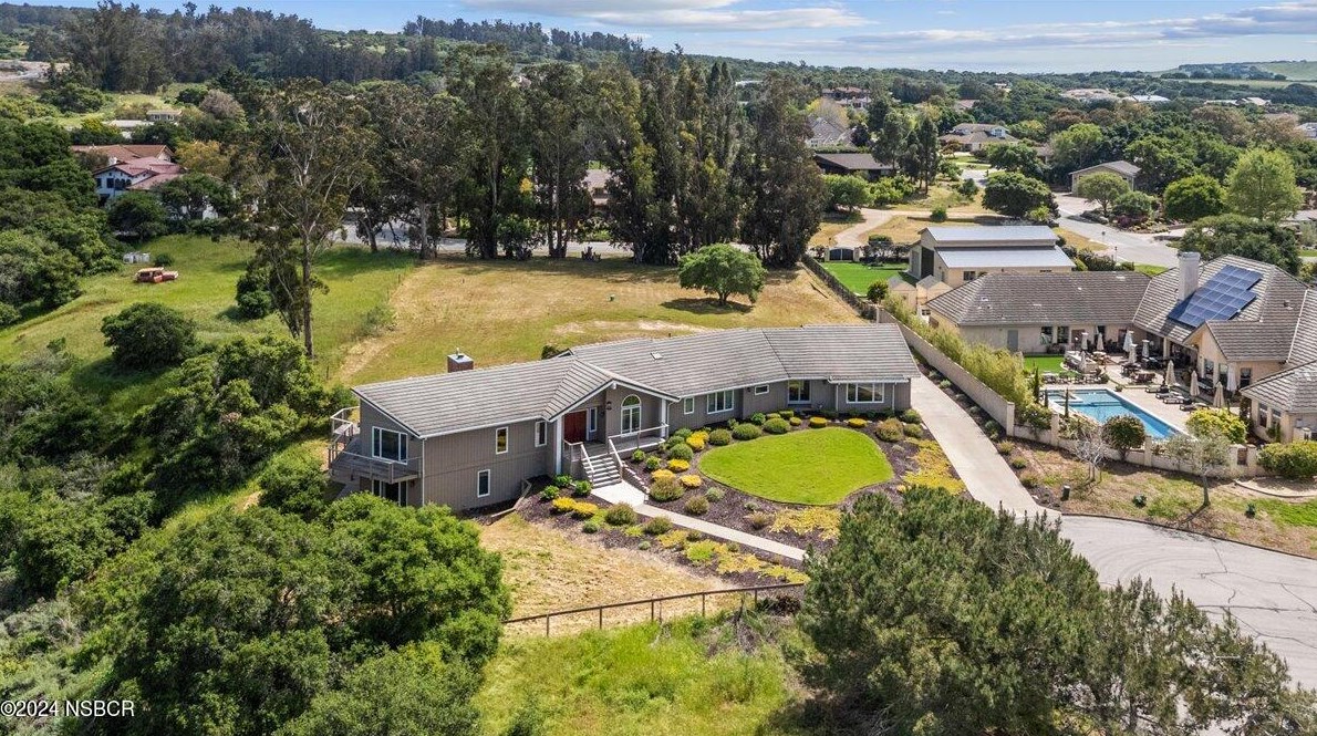 170 Oak Hurst Ct, Santa Maria, CA 93455-6031