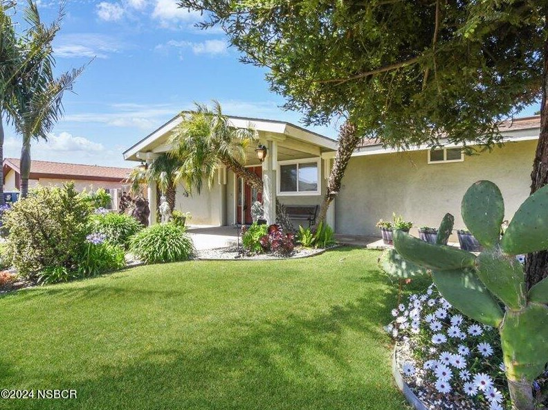 329 Daisy St, Lompoc, CA 93436-6206